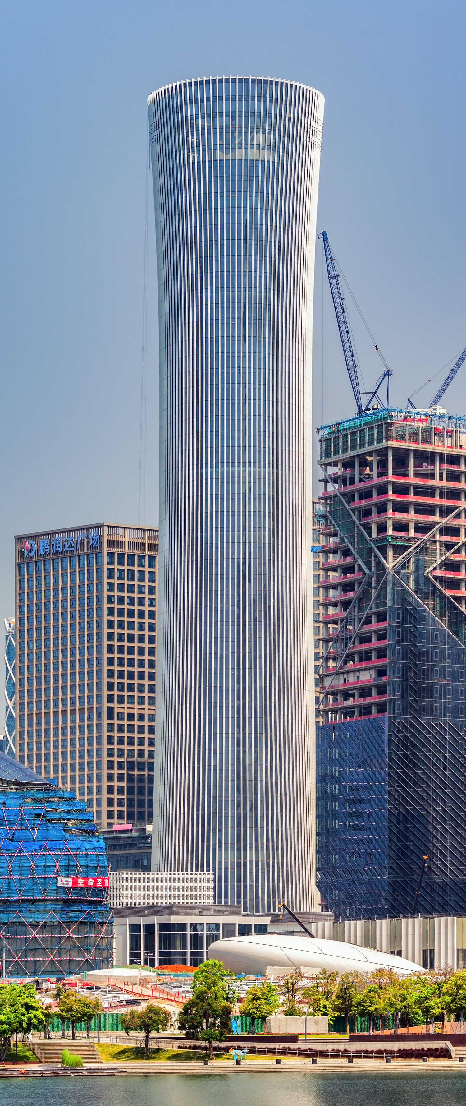 Dajia Insurance Group Headquarters, Shenzhen - View from the southeast. © Mathias Beinling