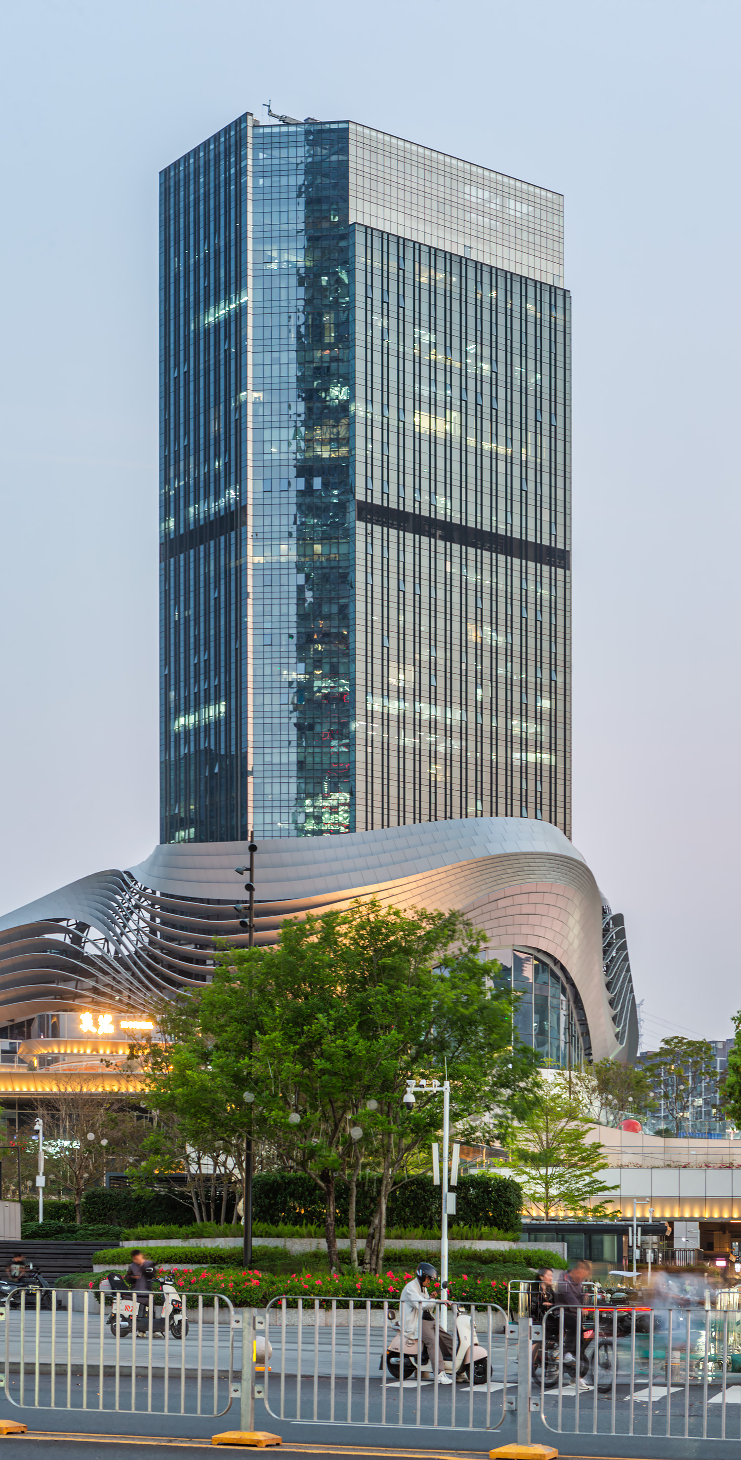 Galaxy World Tower F, Shenzhen - View from the northeast. © Mathias Beinling