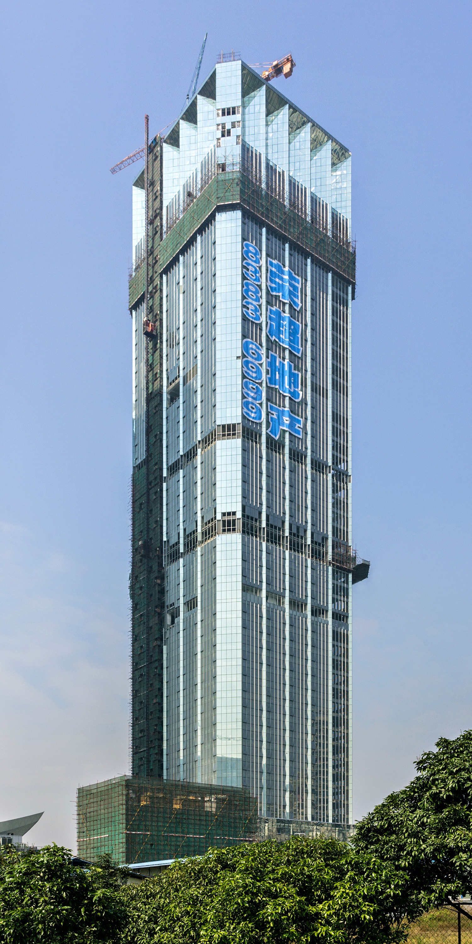 Landmark, Shenzhen - View from the southeast. © Mathias Beinling