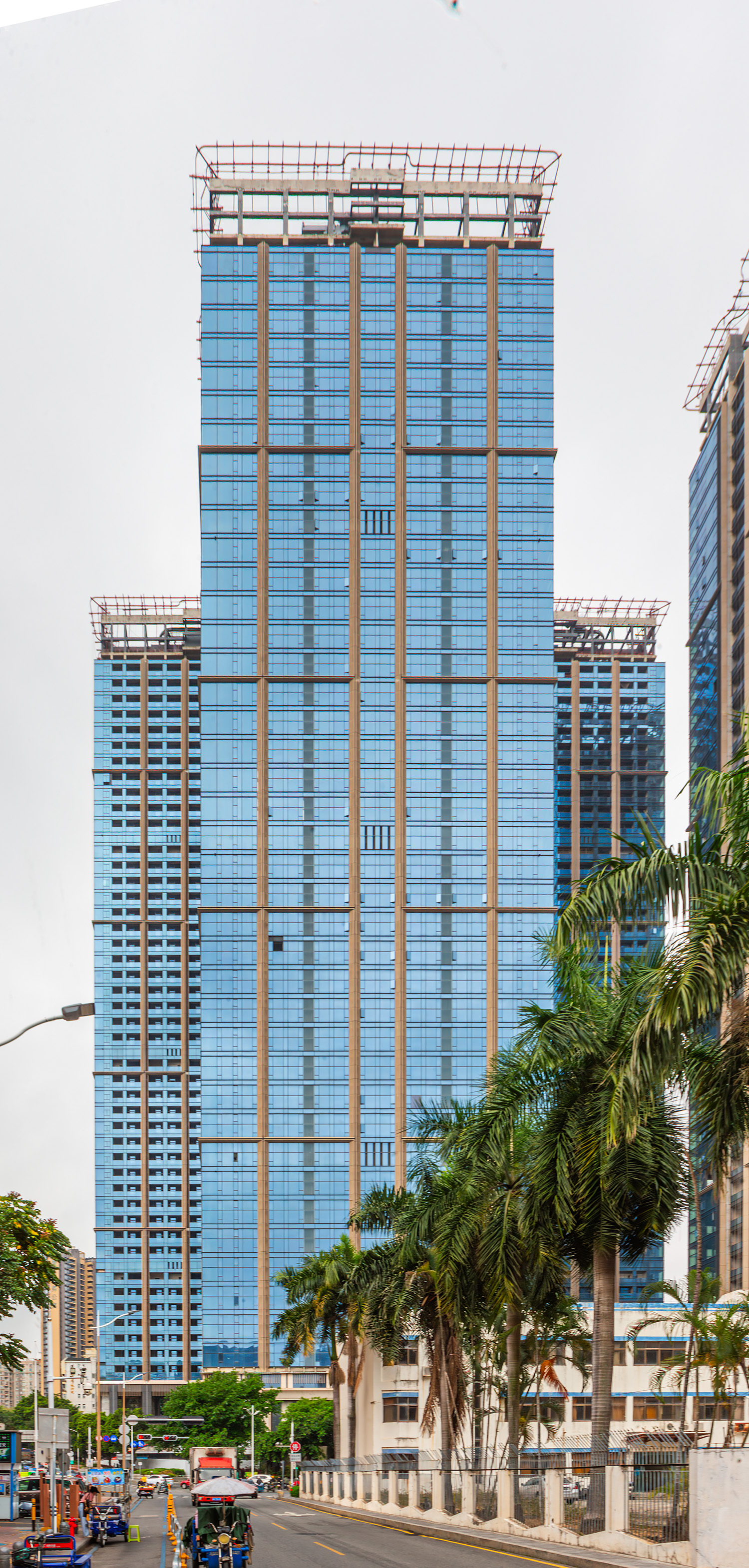 Park Hyatt Bay Tower B, Shenzhen - View from the northeast. © Mathias Beinling
