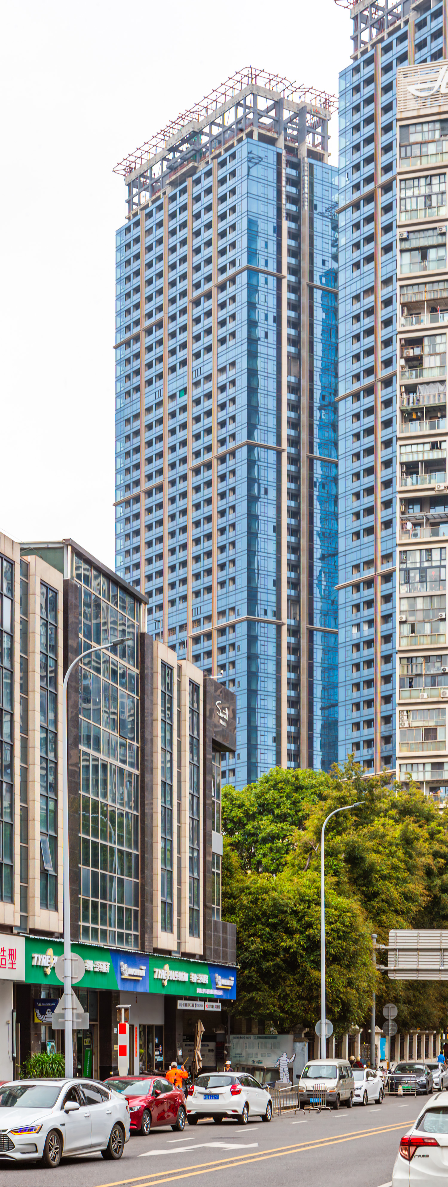 Park Hyatt Bay Tower C, Shenzhen - View from the south. © Mathias Beinling