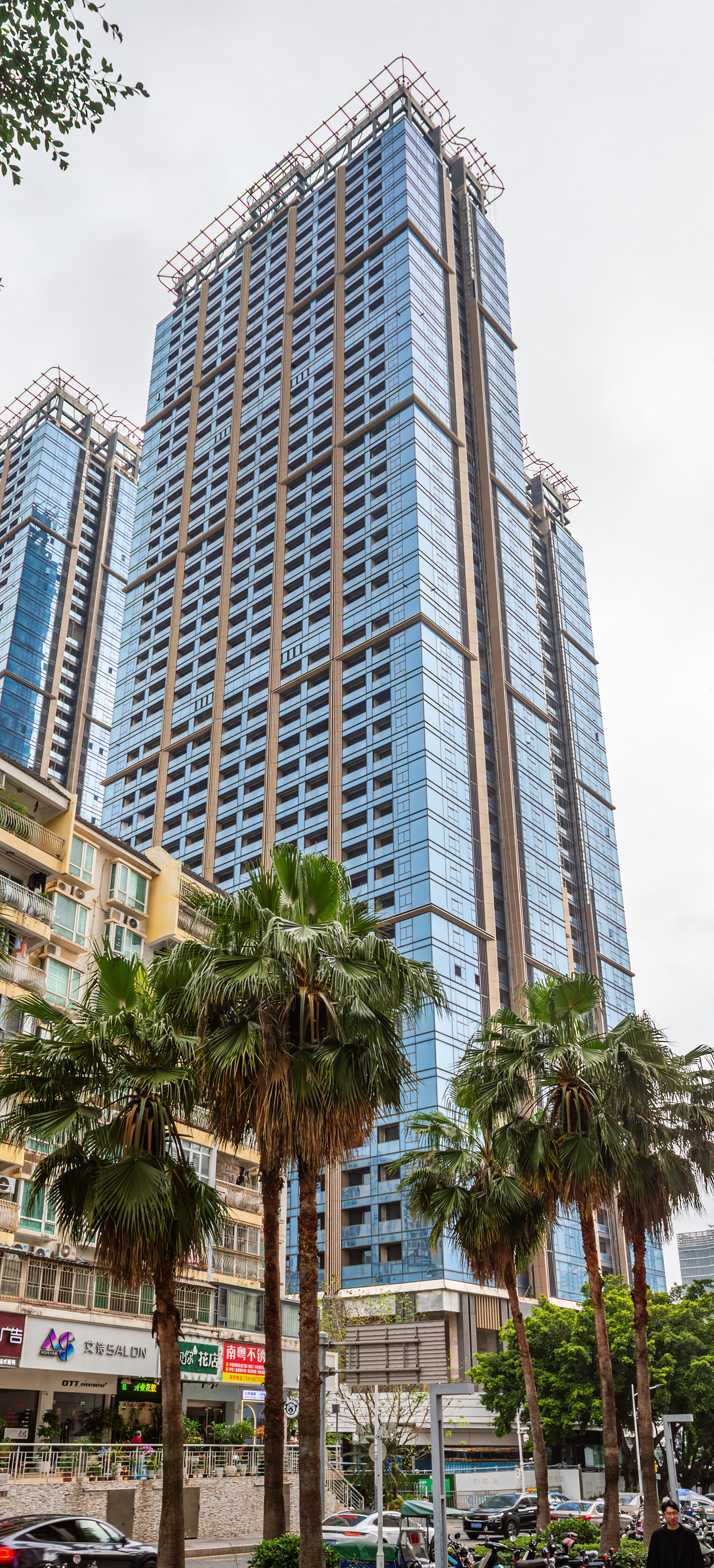 Park Hyatt Bay Tower D, Shenzhen - Looking up. © Mathias Beinling