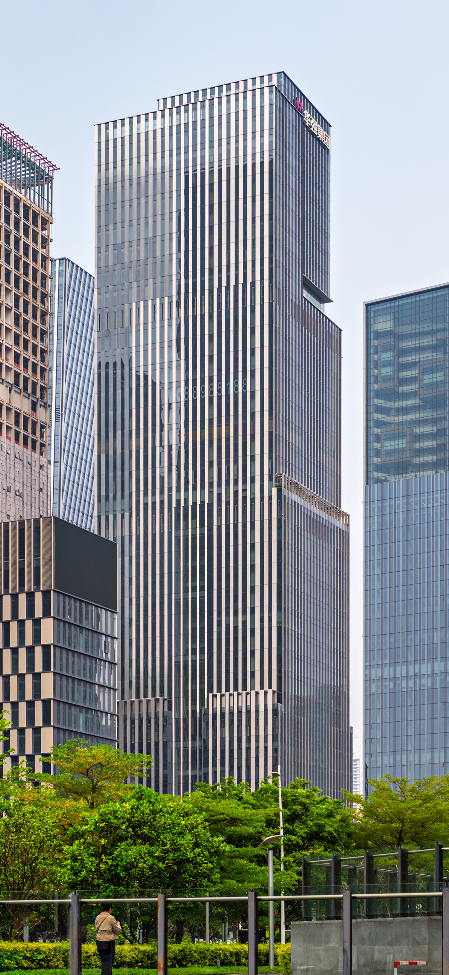 Qianhai Huaqiang Headquarters, Shenzhen - View from the southeast. © Mathias Beinling