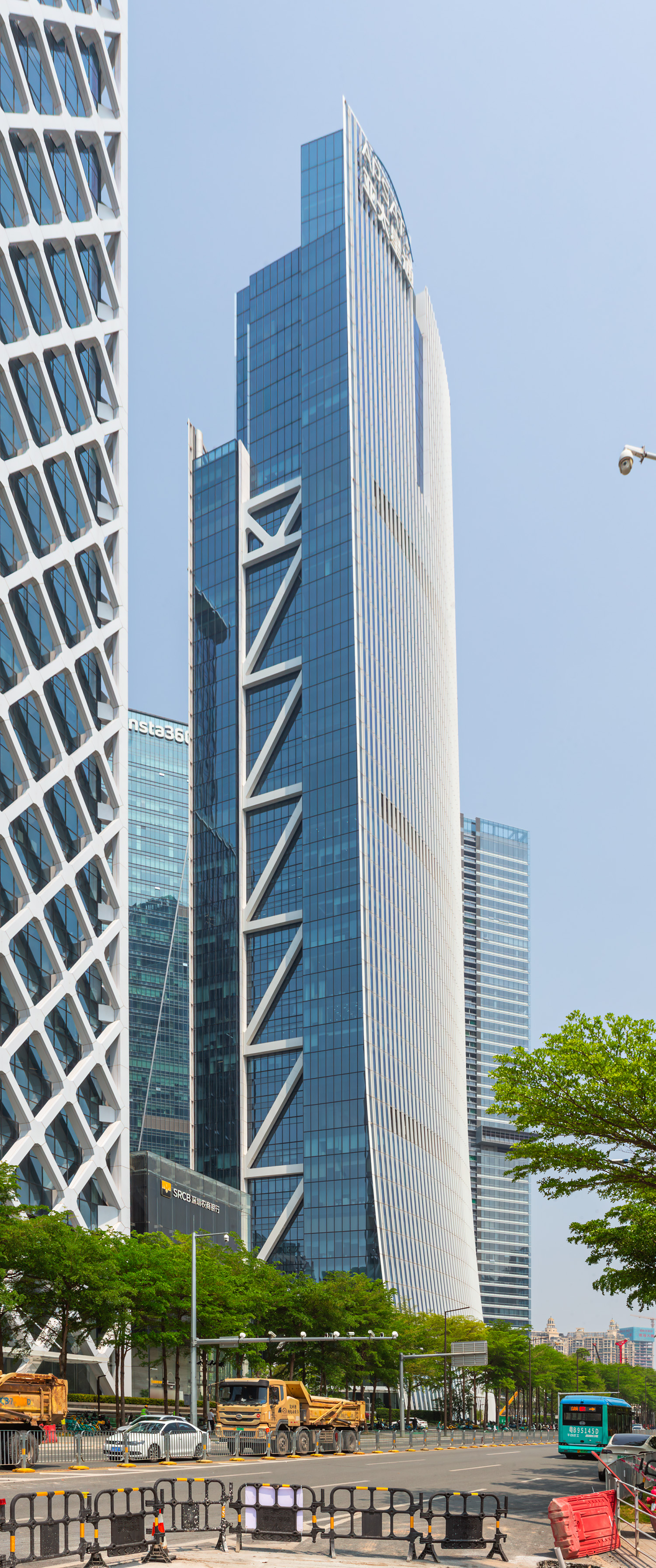 Satellite Communication Operations Building, Shenzhen - View from the southeast. © Mathias Beinling