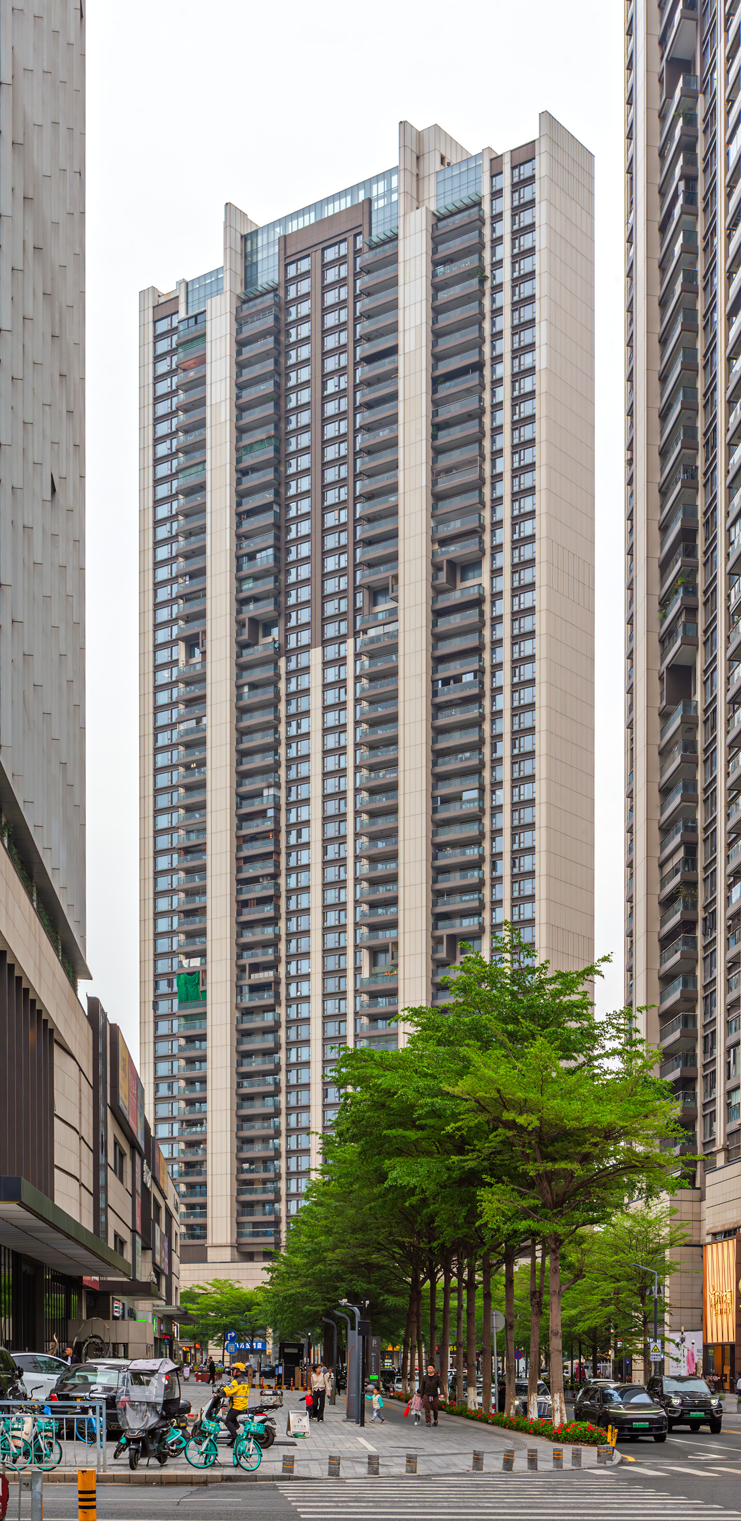 UNI-Center Tower 2 - View from the southeast