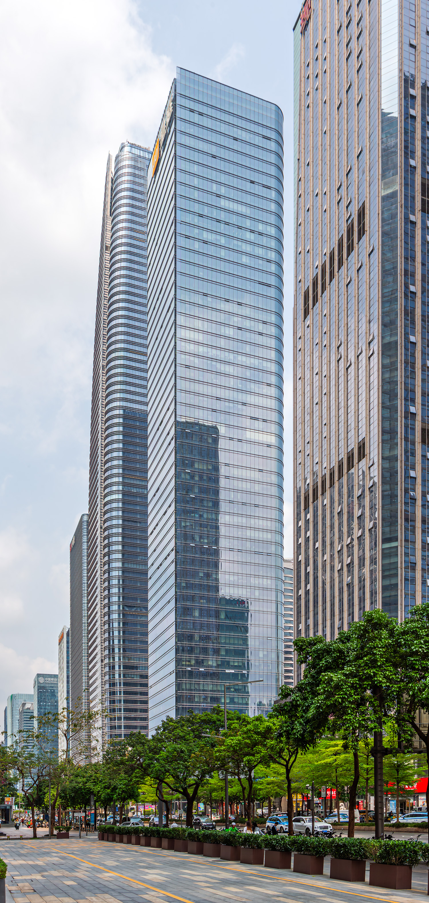 Wongtee Plaza, Shenzhen - View from the south. © Mathias Beinling