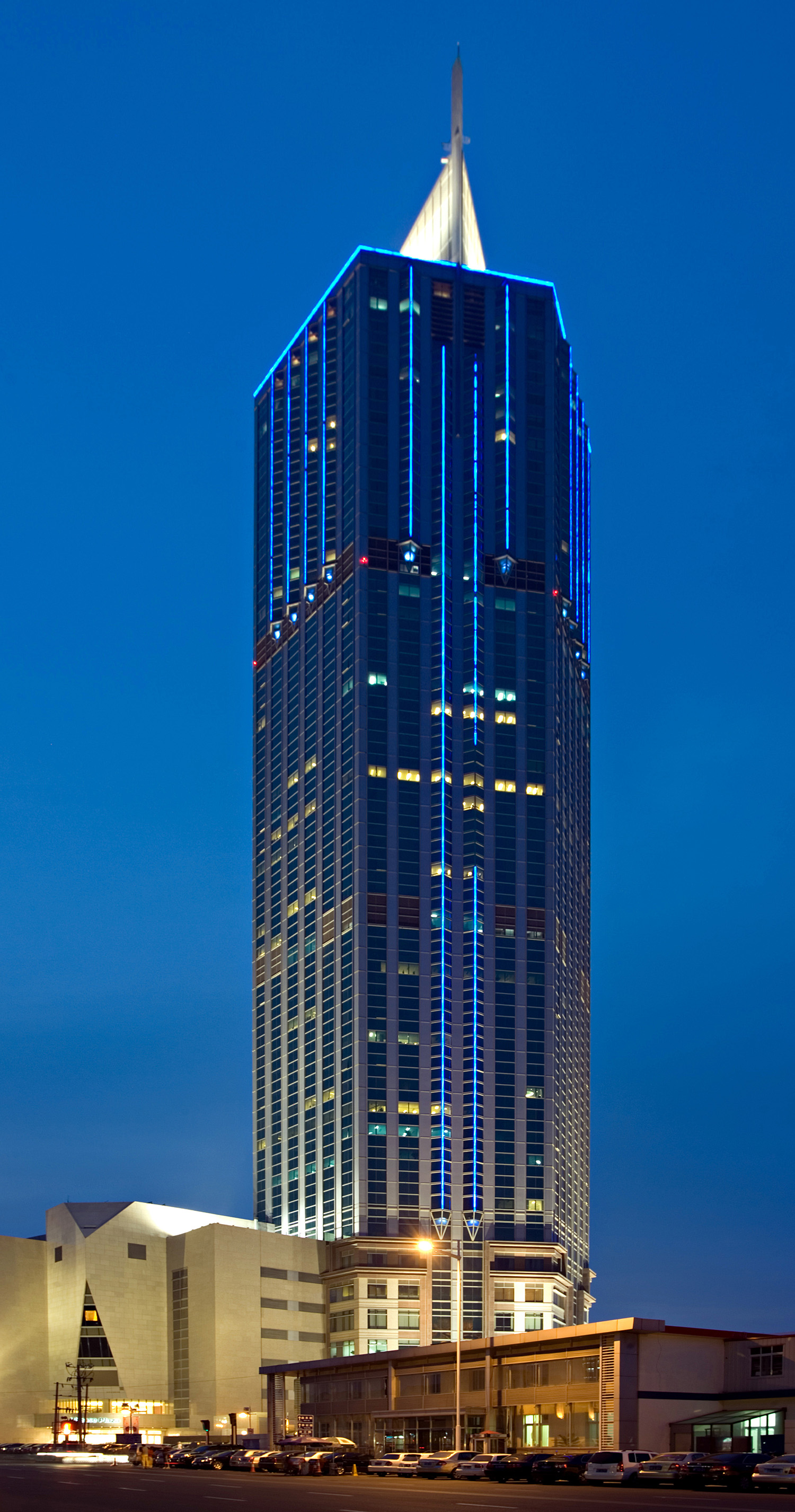 Tianjin Xinda Plaza, Tianjin - Night view from the south. © Mathias Beinling