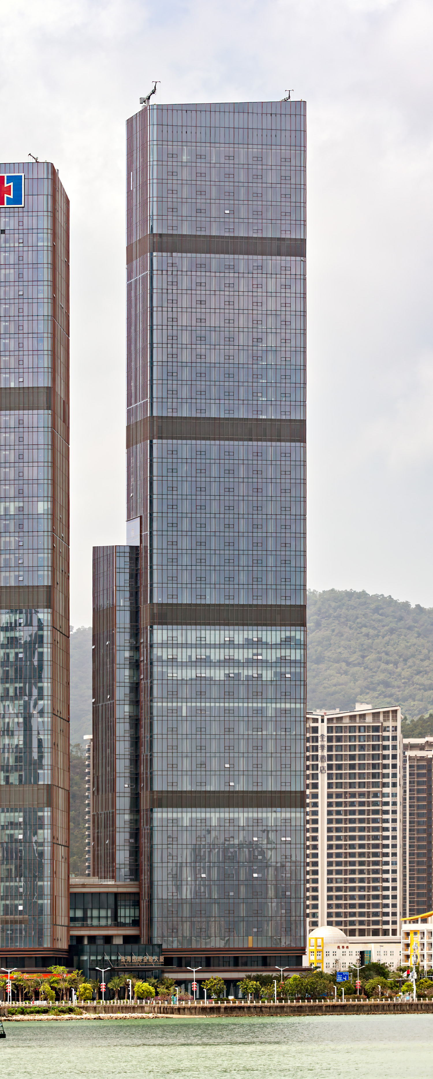 Shizimen Convention Center Phase 2 Tower A, Zhuhai - View from the southeast. © Mathias Beinling