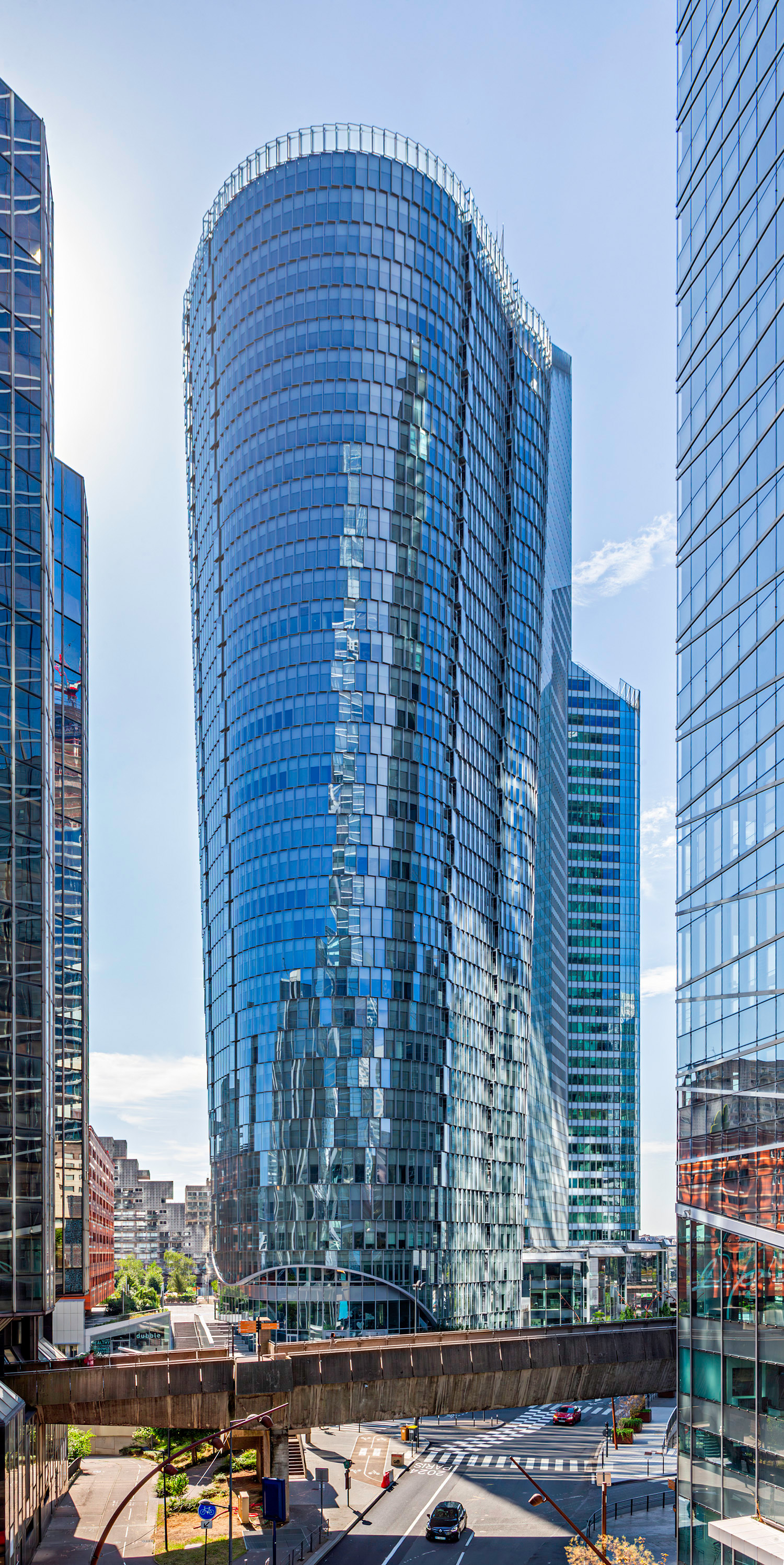 Tour ALTO, Courbevoie - View from the west. © Mathias Beinling