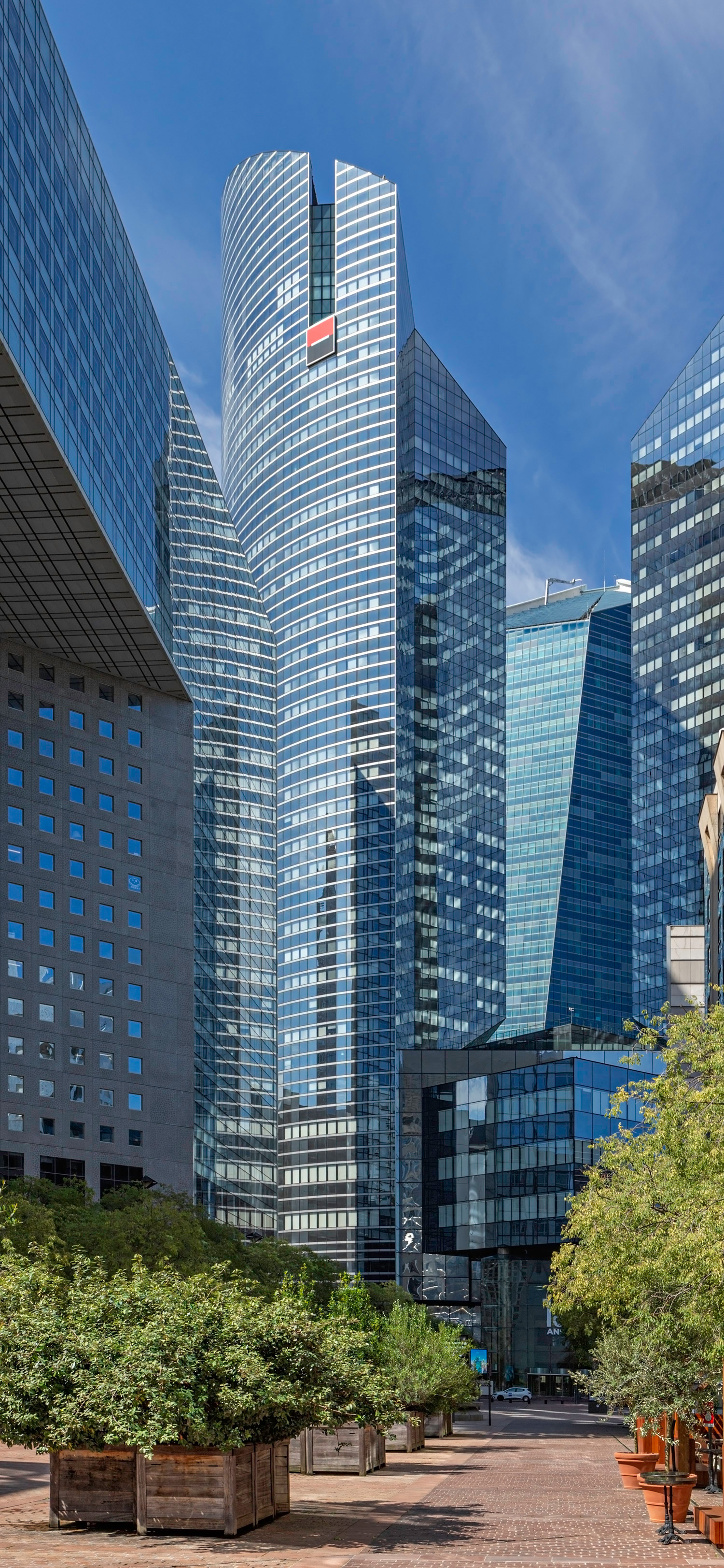 Tour Alicante, Nanterre - View from the northeast. © Mathias Beinling