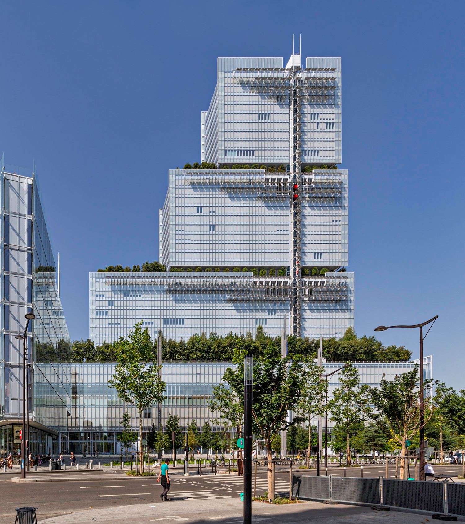 Tribunal de Paris - View from the east