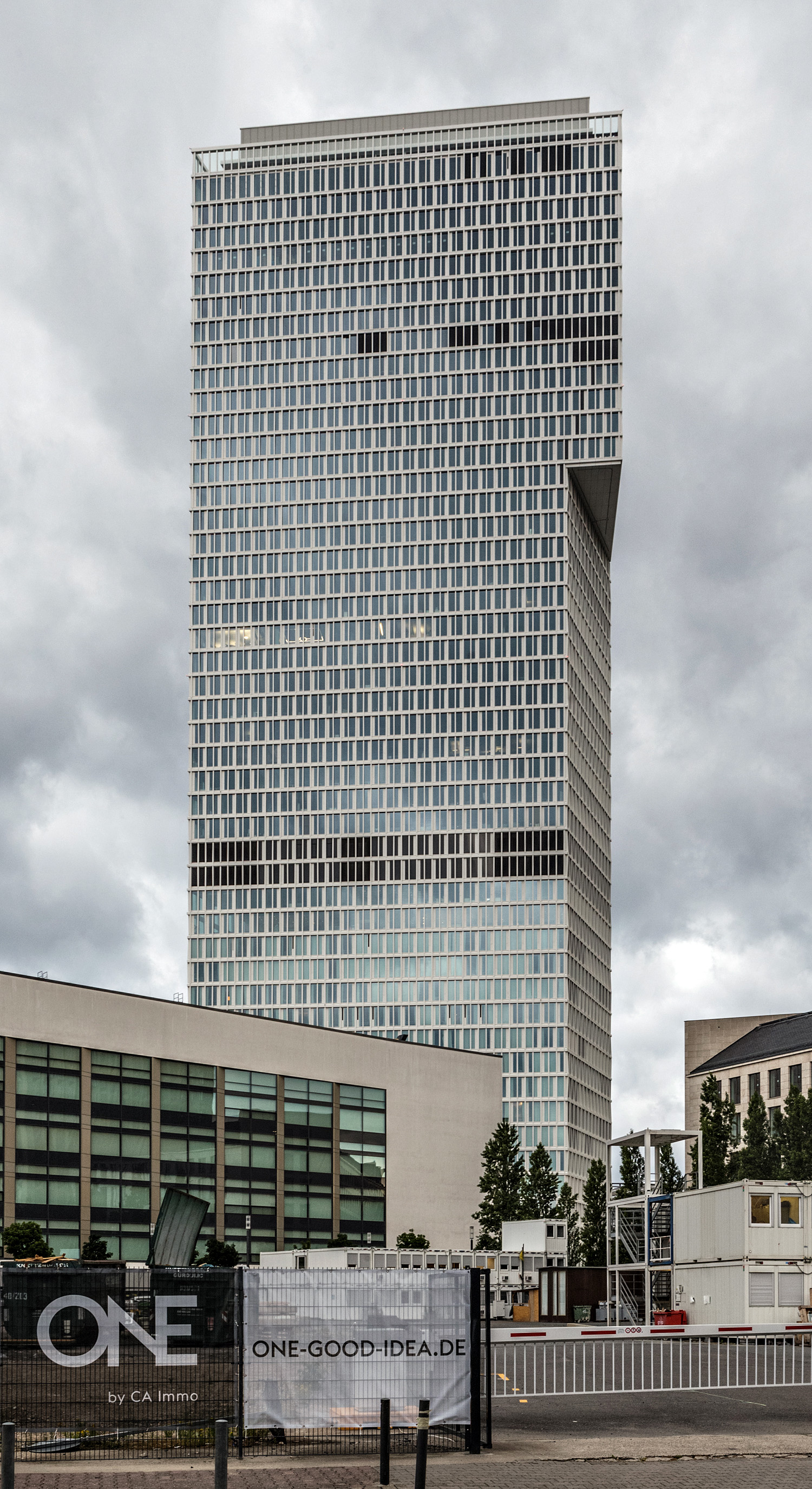 ONE, Frankfurt - View from the east. © Mathias Beinling