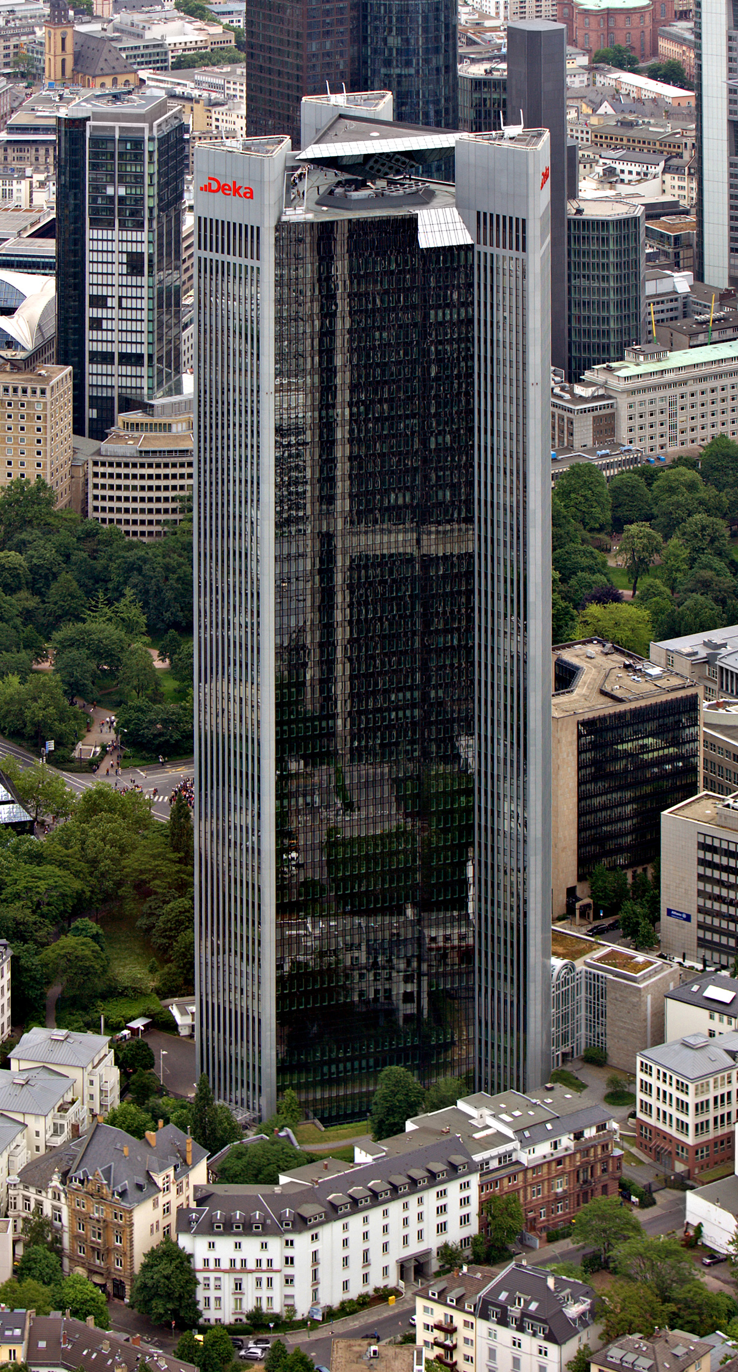 Trianon, Frankfurt - View from a helicopter. © Mathias Beinling