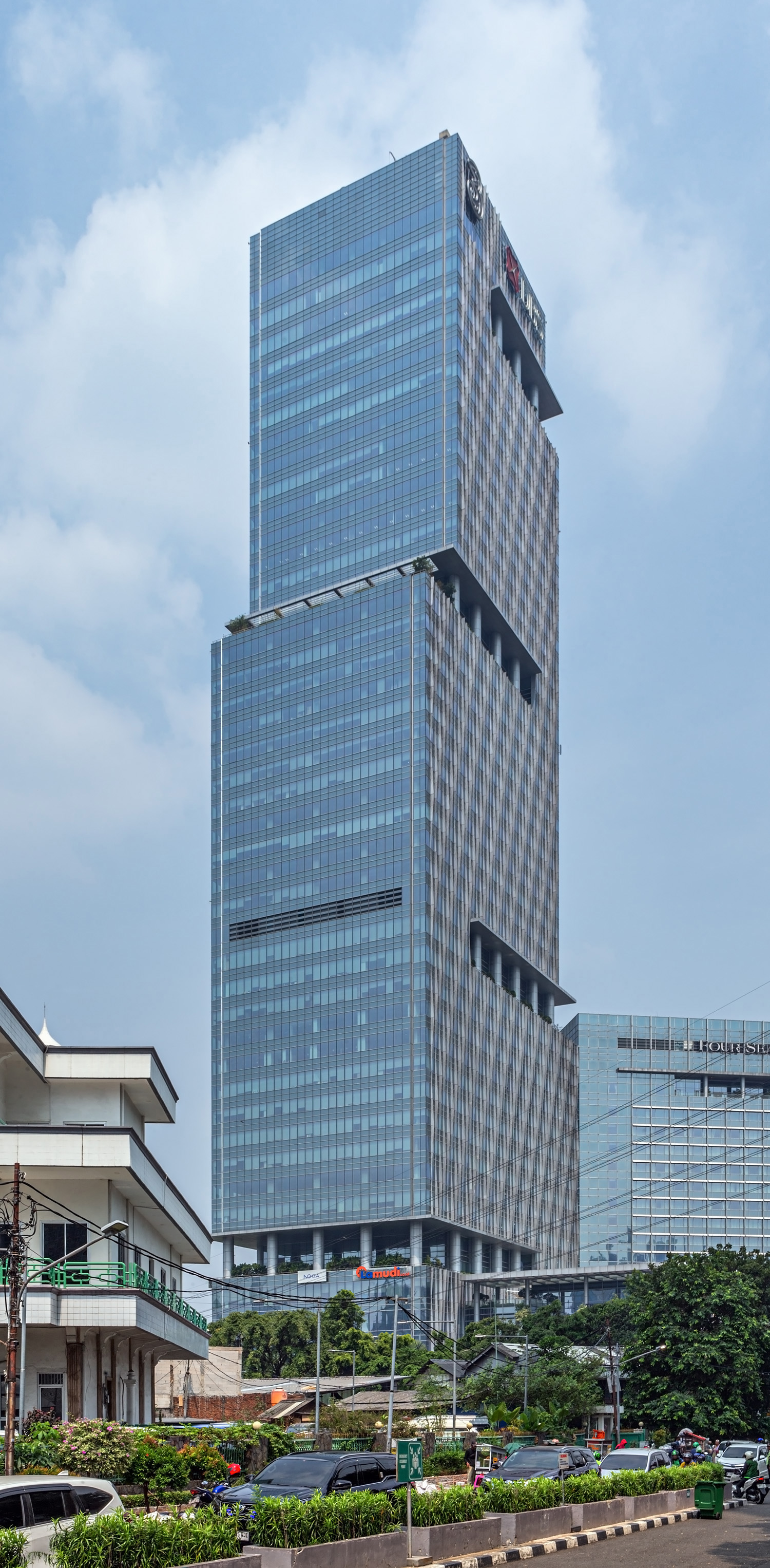 Capital Place Office Tower, Jakarta - View from the north. © Mathias Beinling