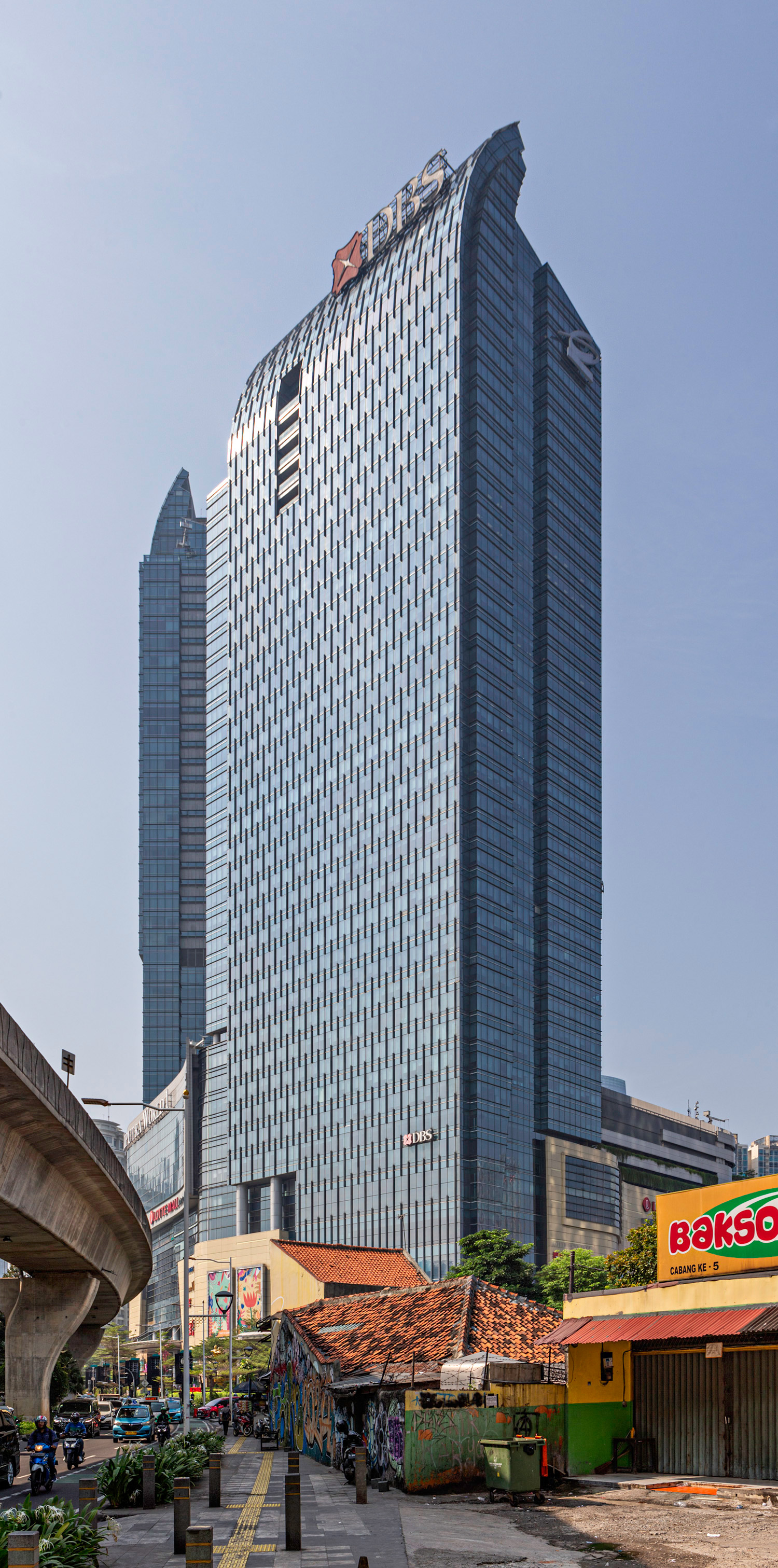 DBS Bank Tower, Jakarta - View from the northwest. © Mathias Beinling