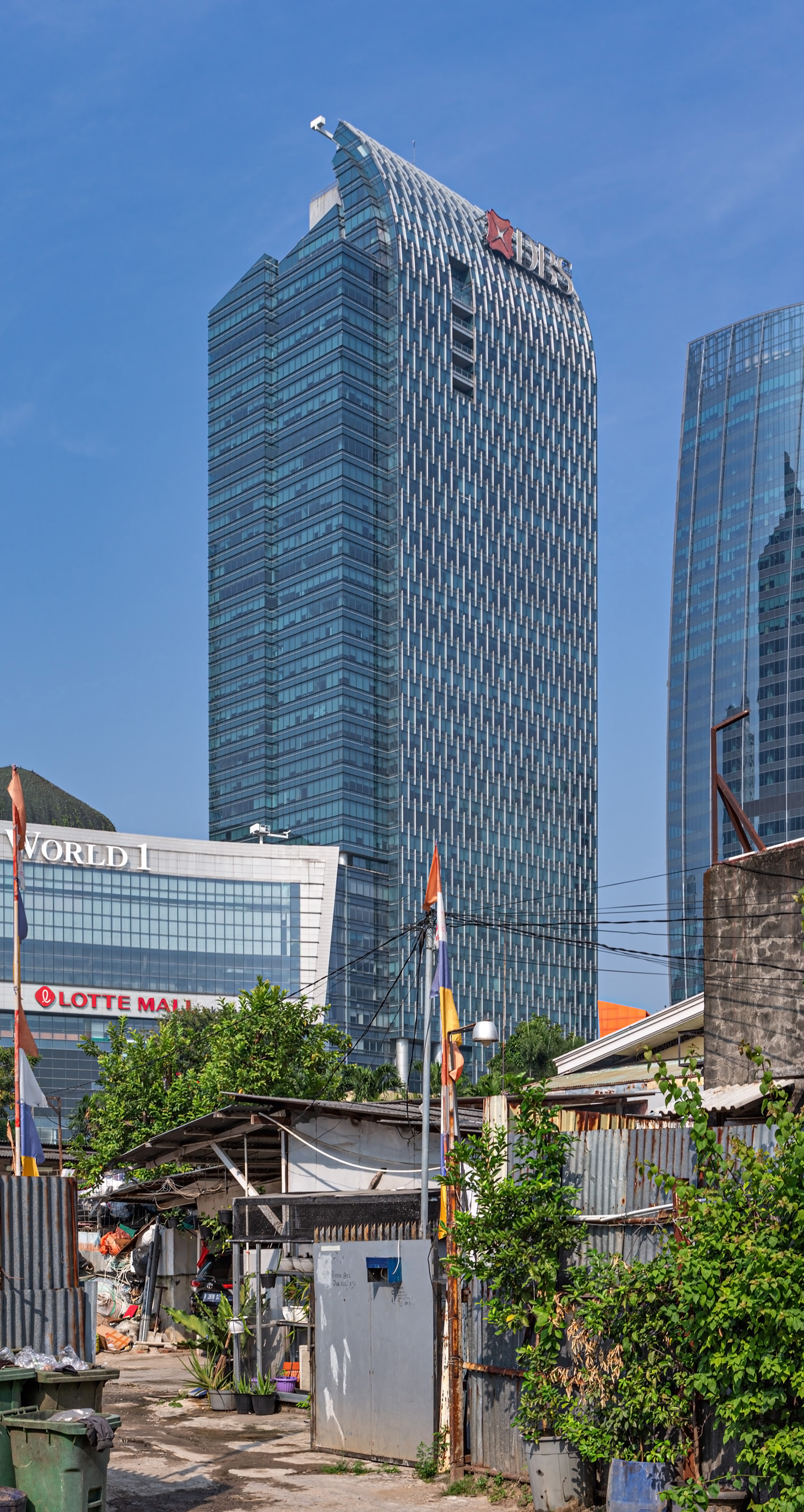 DBS Bank Tower, Jakarta - View from the northeast. © Mathias Beinling