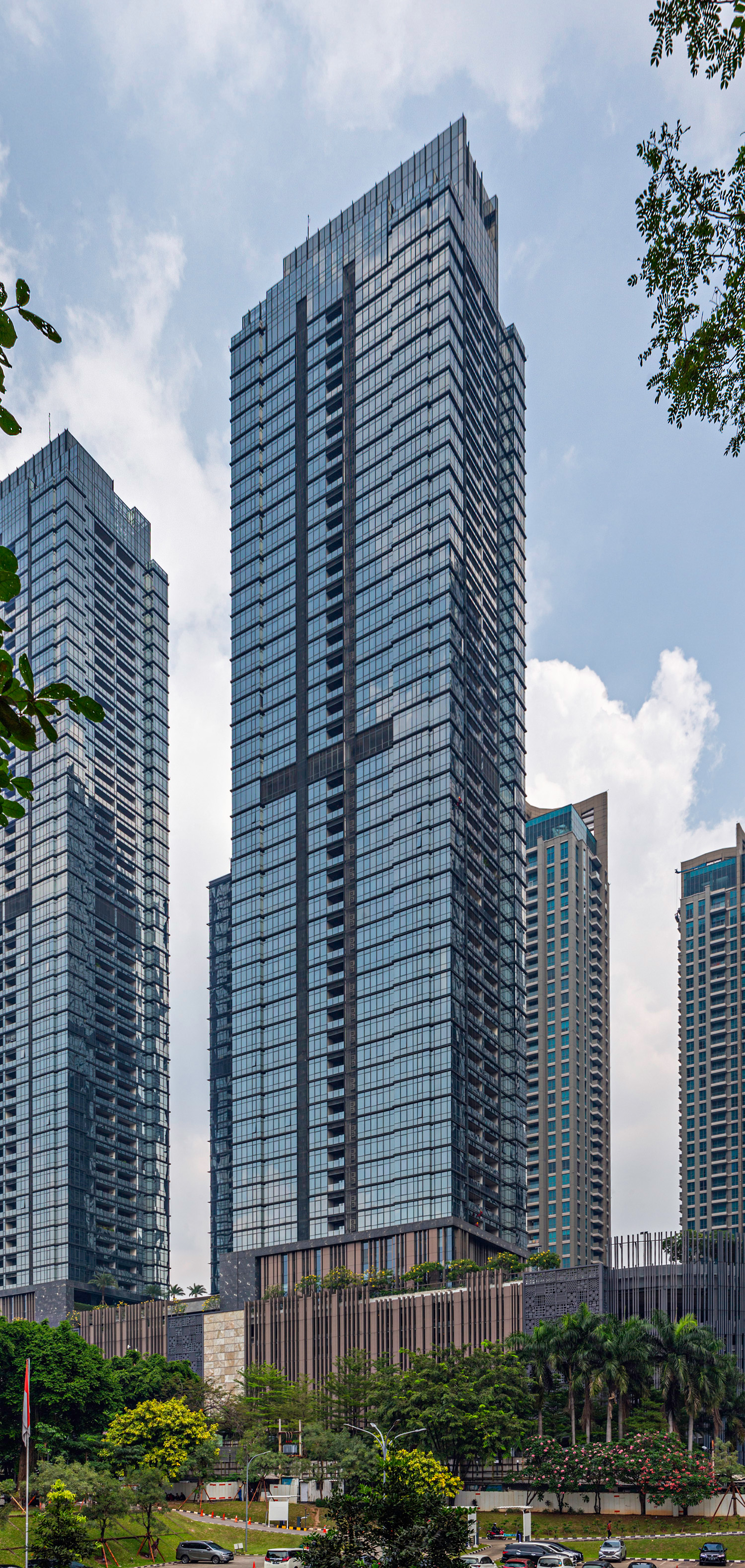 Infinity Apartment @ District 8, Jakarta - View from the east. © Mathias Beinling