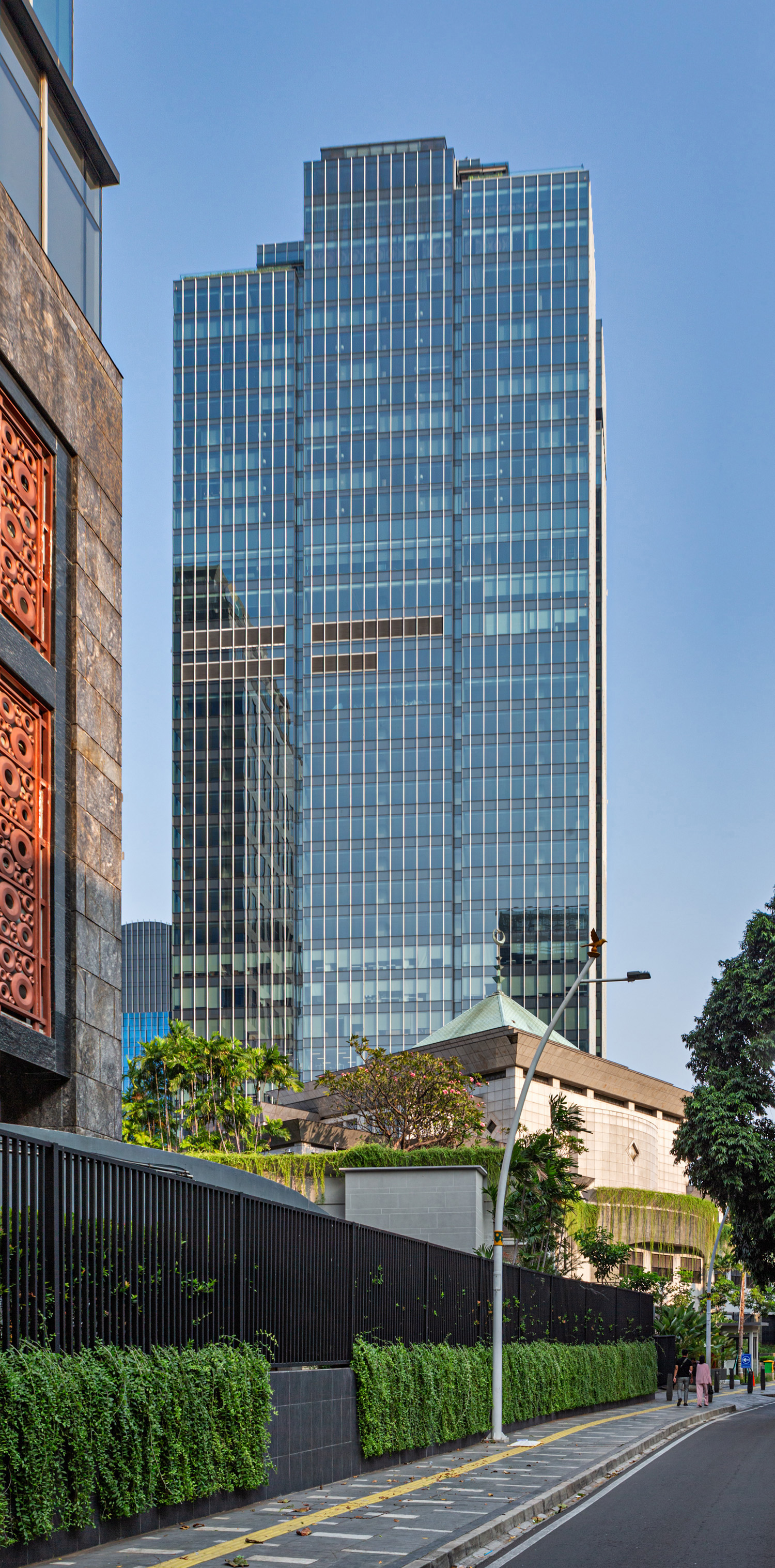 MNC Media Tower, Jakarta - View from the north. © Mathias Beinling