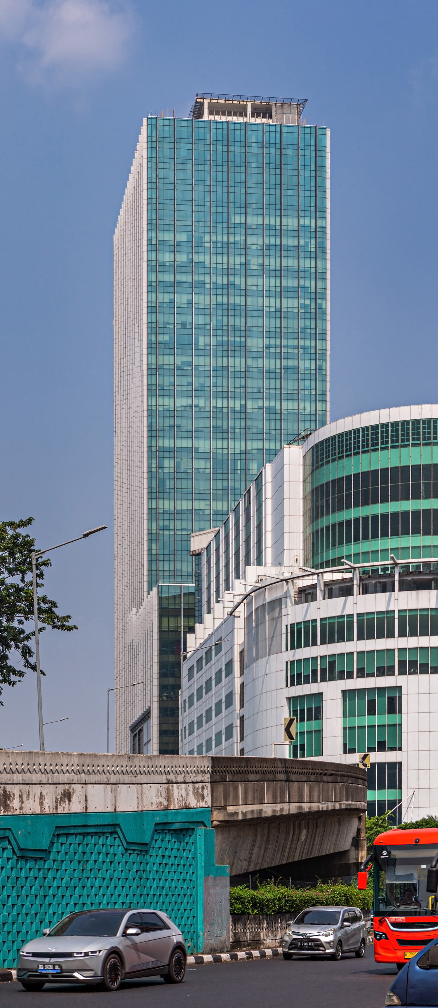 Menara Sentraya, Jakarta - View from the northwest. © Mathias Beinling