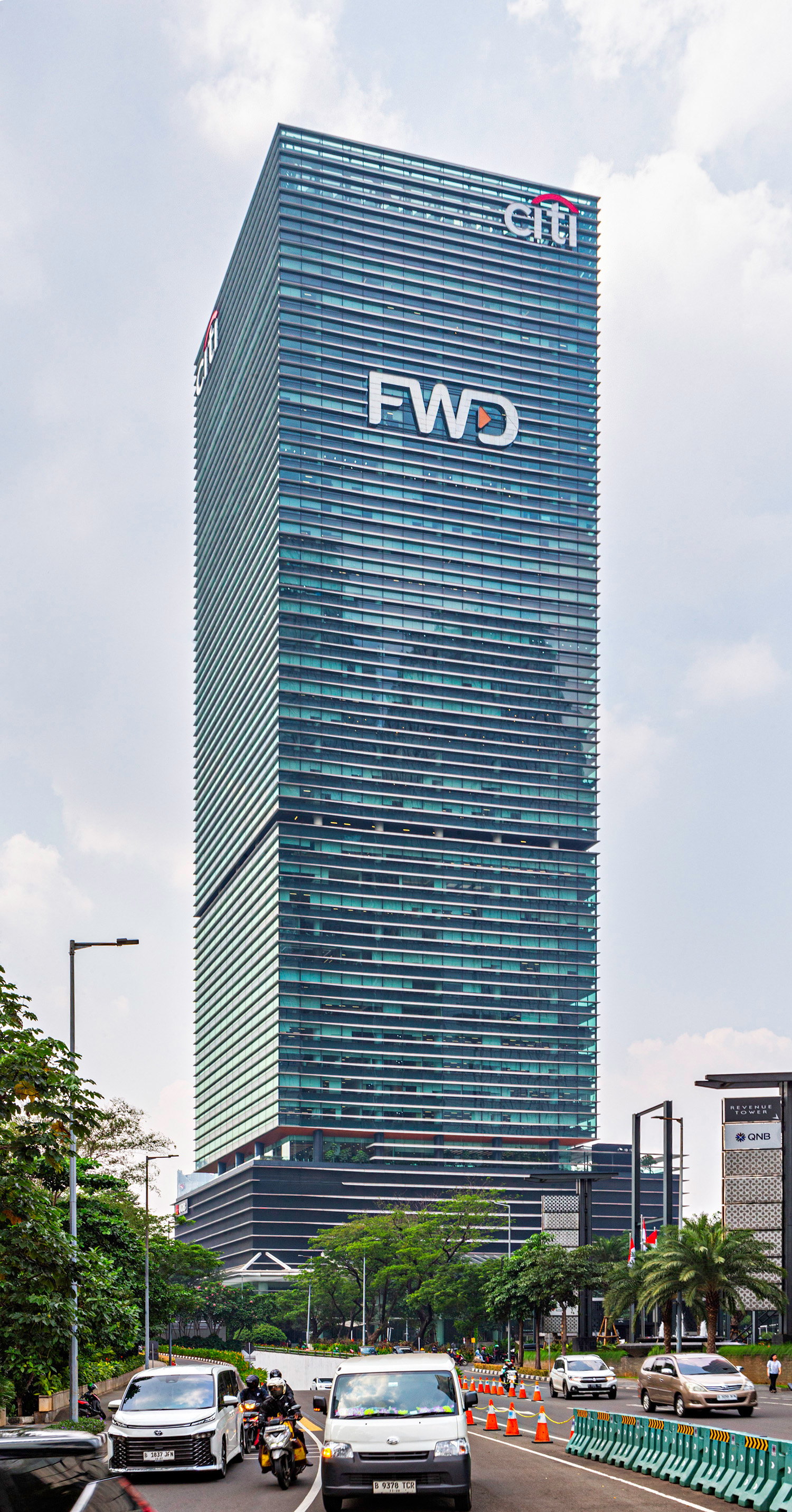 Pacific Century Place Jakarta, Jakarta - View from the west. © Mathias Beinling