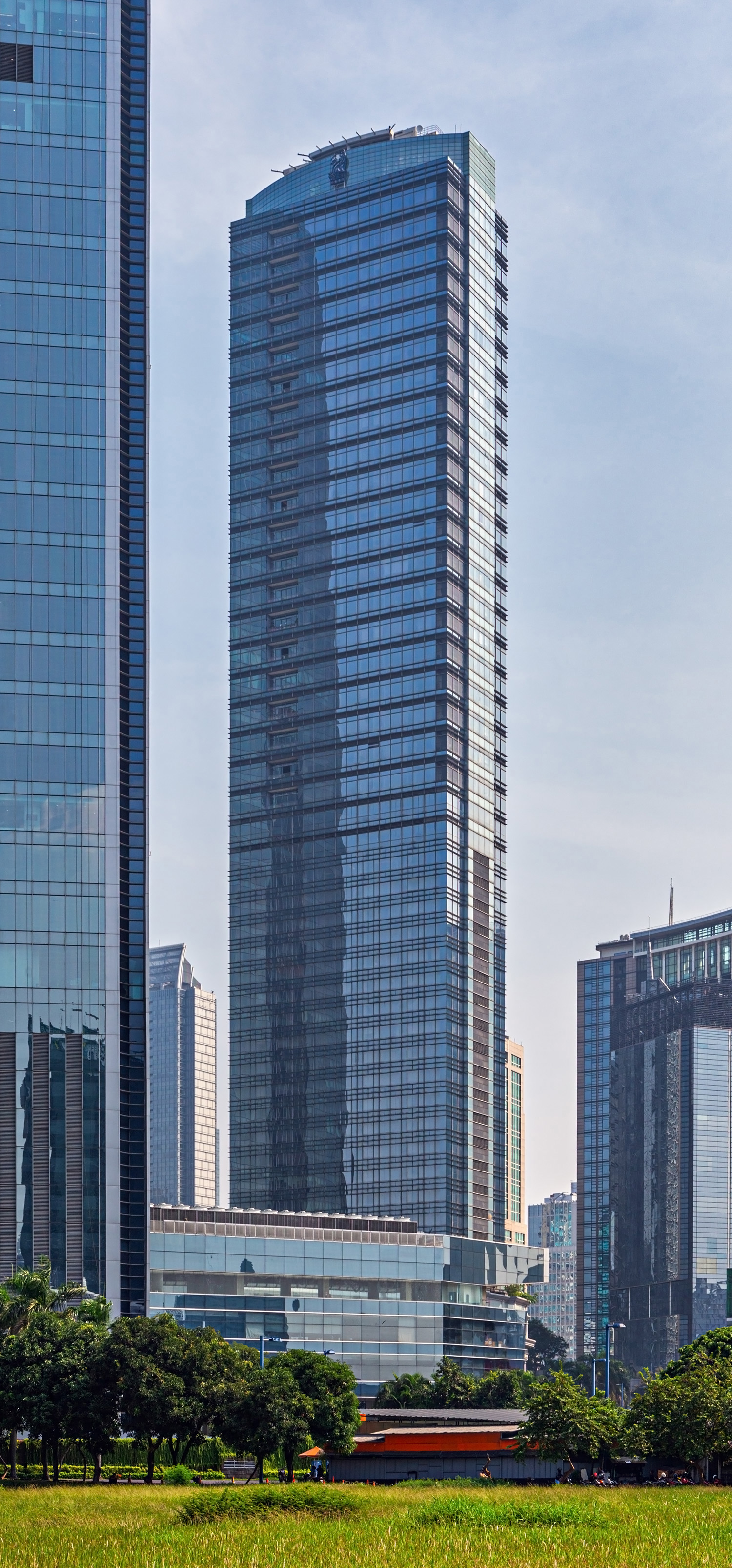 Ritz-Carlton Jakarta, Jakarta - View from the southeast. © Mathias Beinling