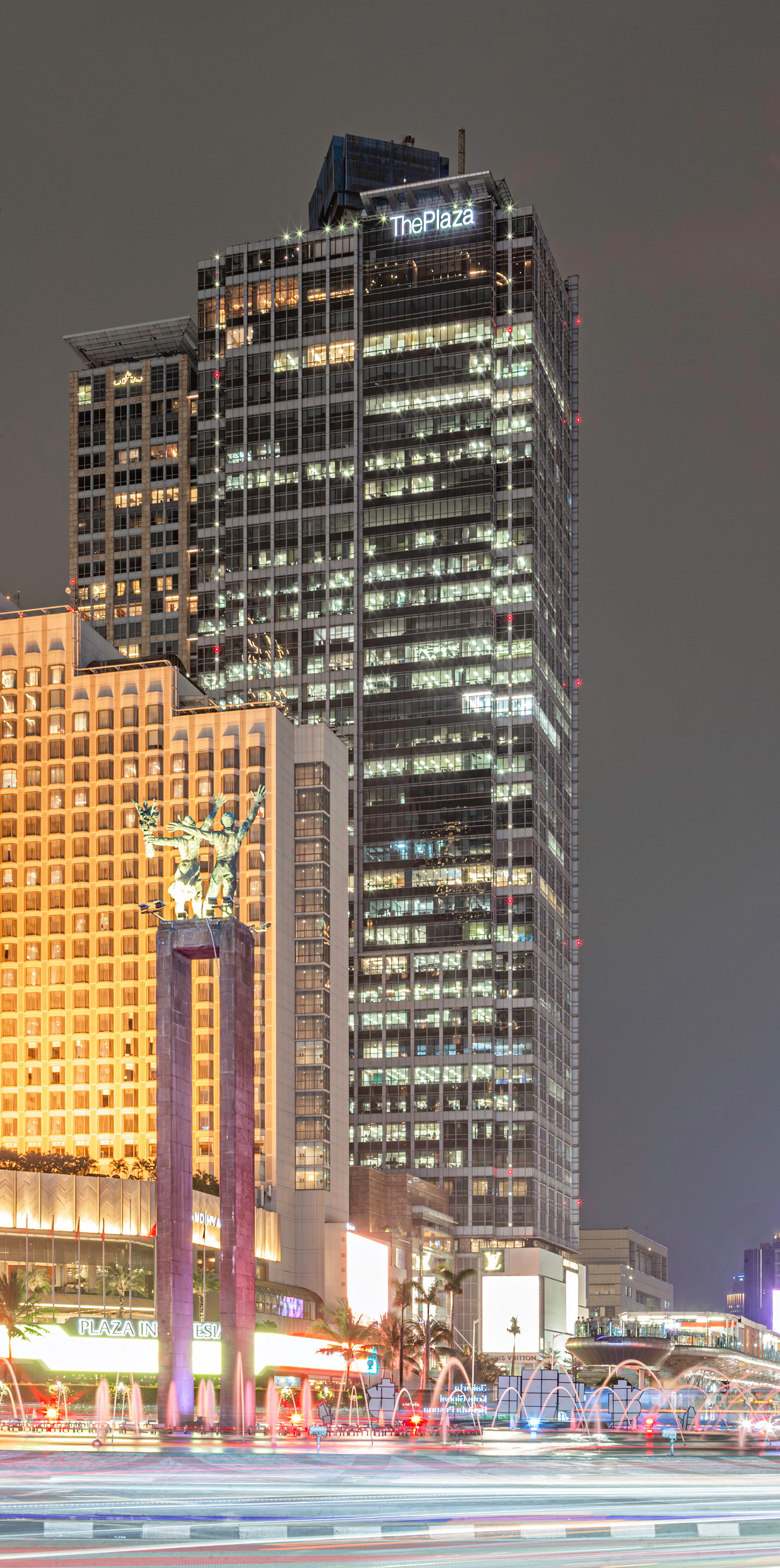 The Plaza Office Tower, Jakarta - Night view from the south. © Mathias Beinling