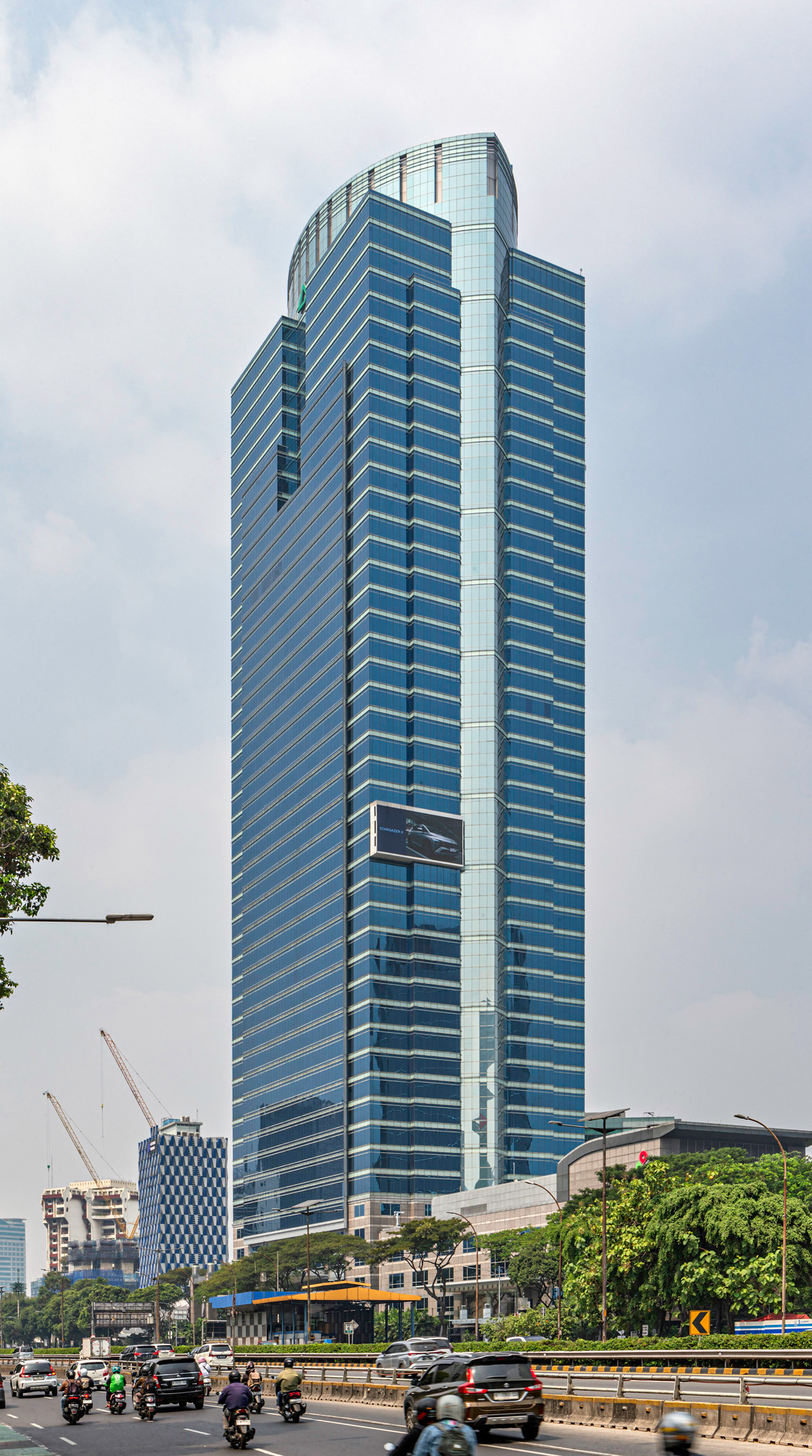 Wisma Mulia, Jakarta - View from the northwest. © Mathias Beinling
