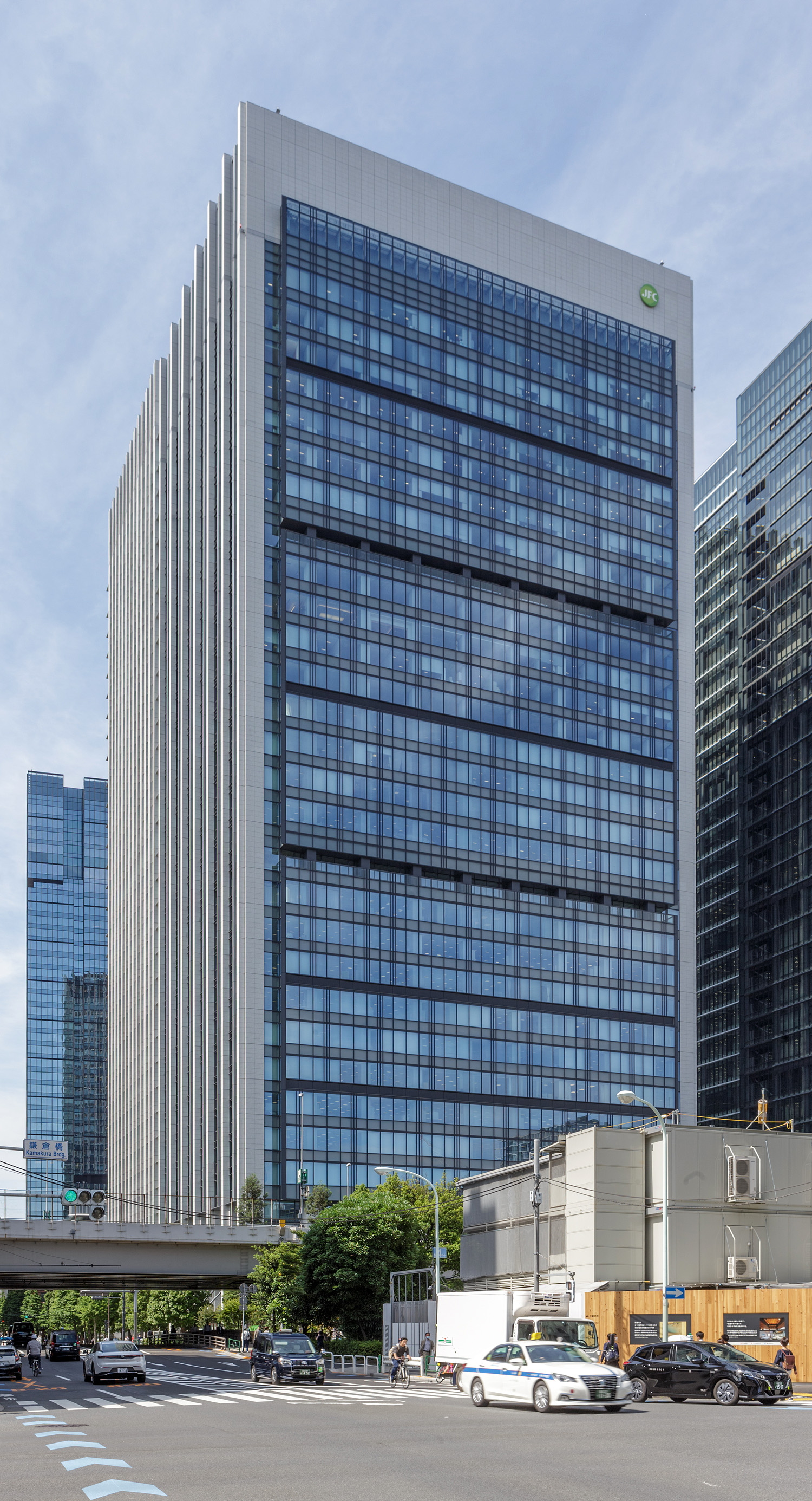 Otemachi Financial City North Tower, Tokyo - View from the north. © Mathias Beinling