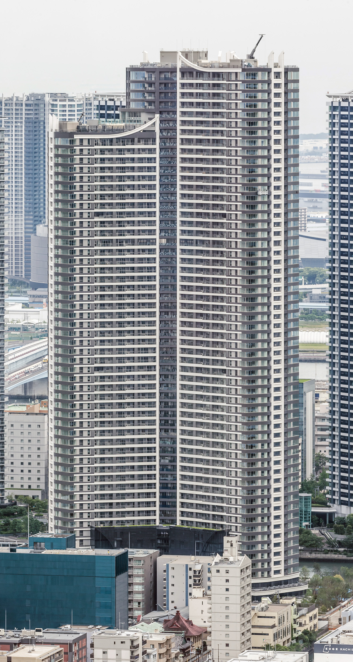 Park Tower Kachidoki South, Tokyo - View from Caretta Shiodome. © Mathias Beinling