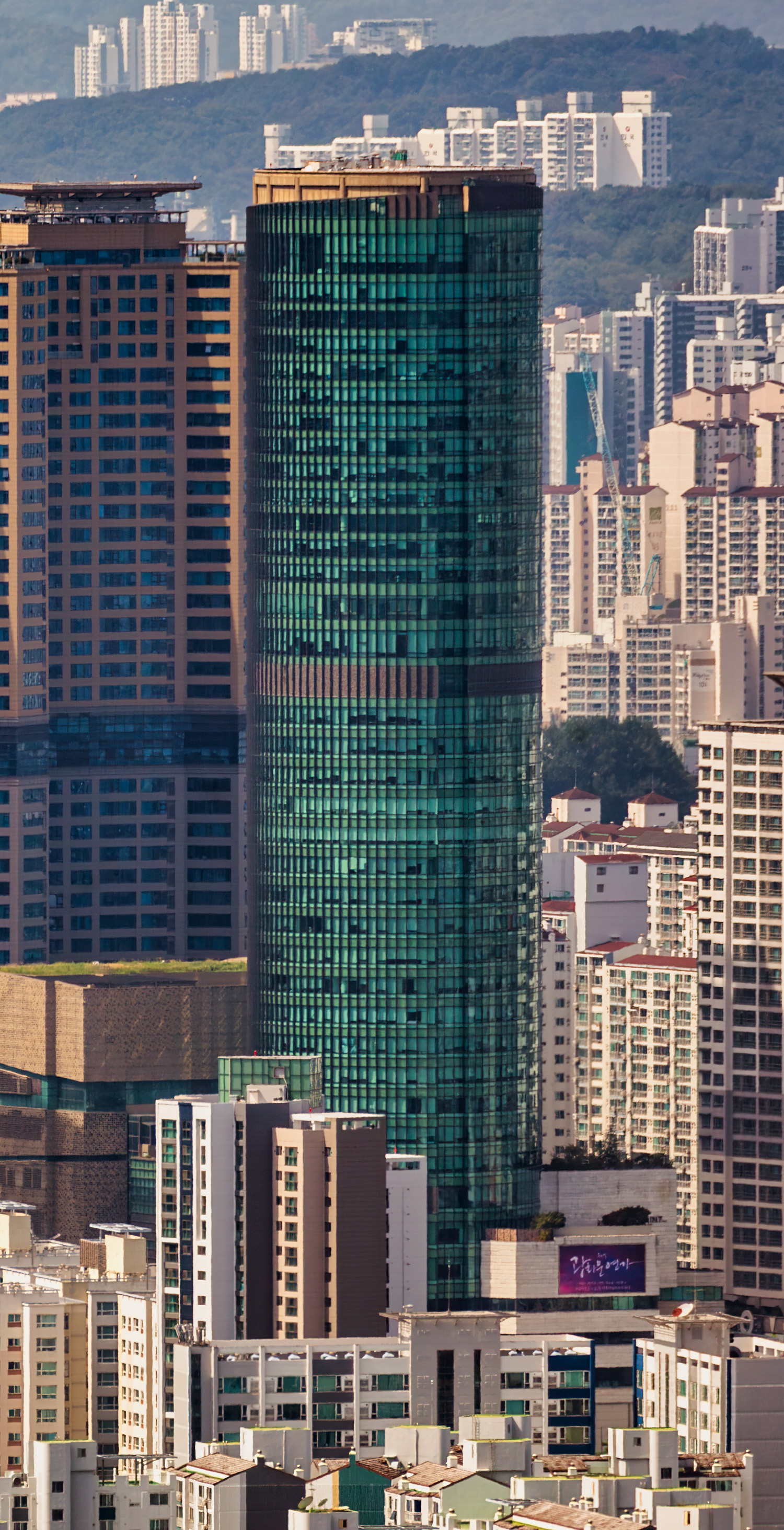 Daesung D-Cube City Headquarters, Seoul - View from KLI 63 Building. © Mathias Beinling