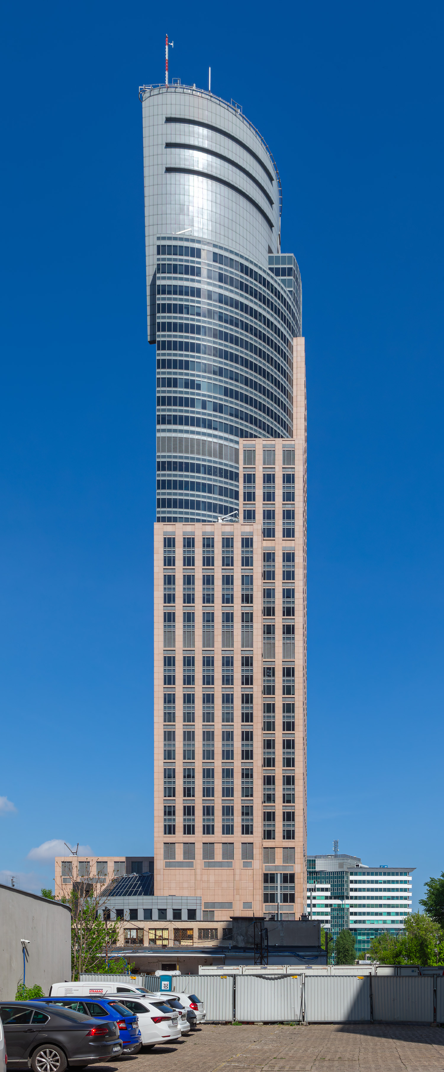 Warsaw Trade Tower, Warsaw - View from the south. © Mathias Beinling