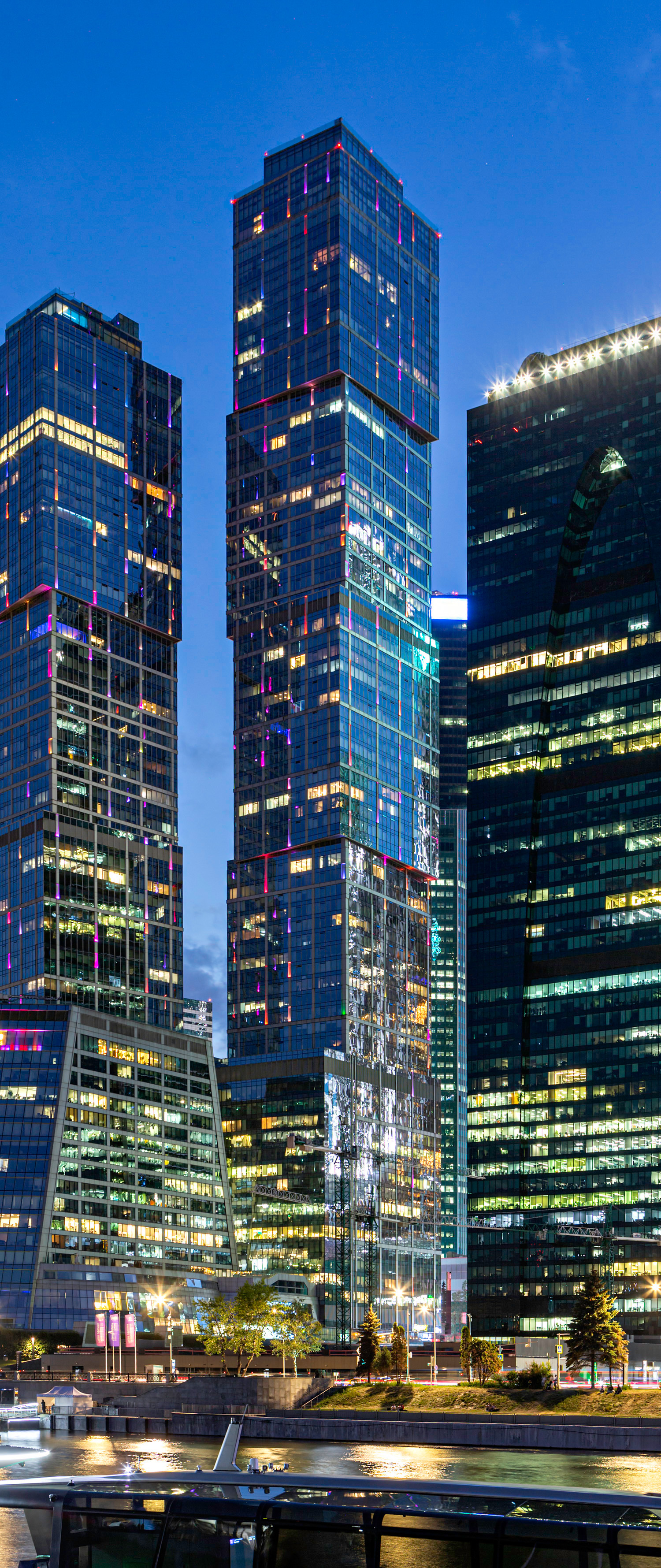 Capital City Moscow Tower, Moscow - Night view across the Moskwa. © Mathias Beinling