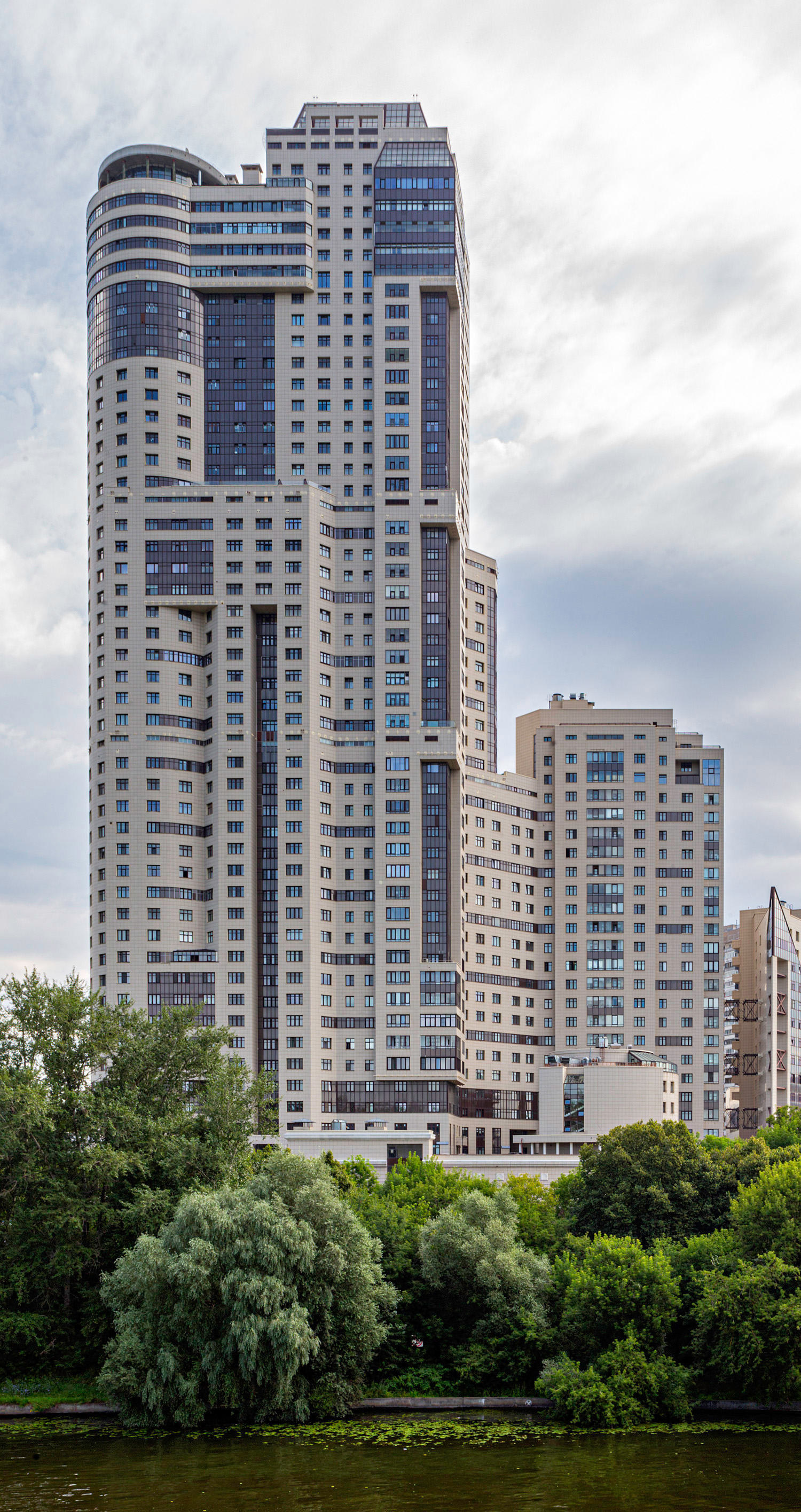 Continental, Moscow - View from the west. © Mathias Beinling