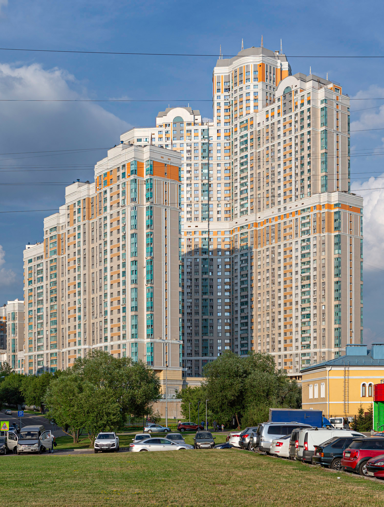 Zagorye Quarter Tower, Moscow - View from the west. © Mathias Beinling