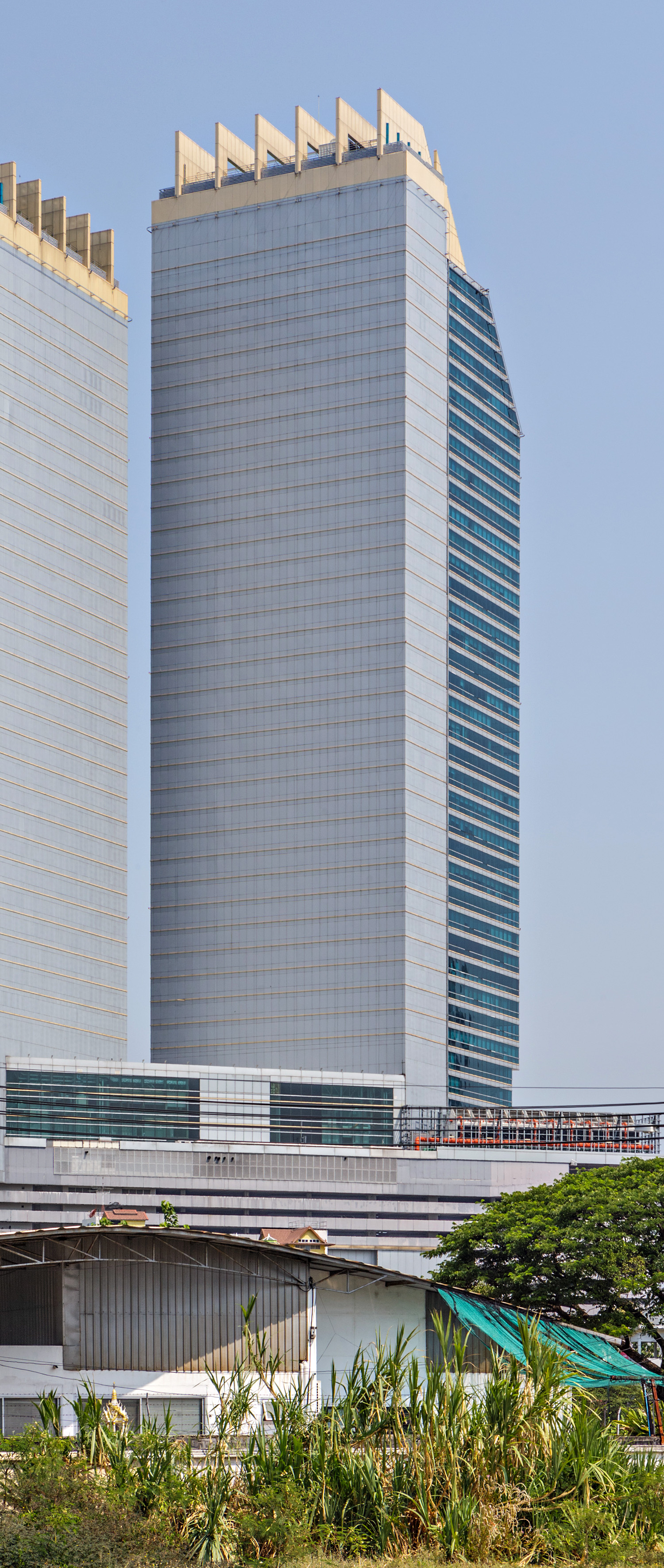 Cyber World Tower 1, Bangkok - View from the east. © Mathias Beinling