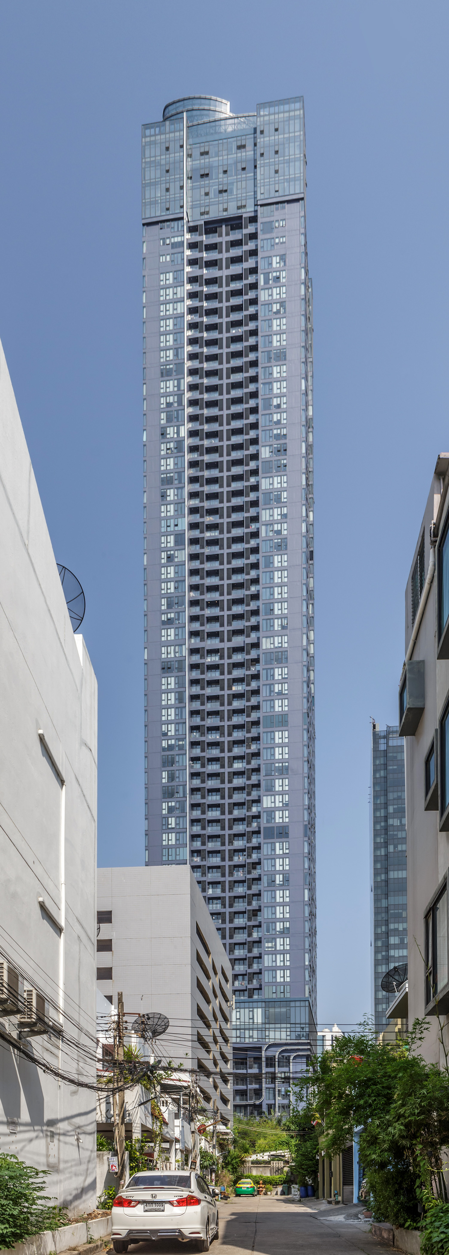 One9Five Tower B, Bangkok - View from the east. © Mathias Beinling
