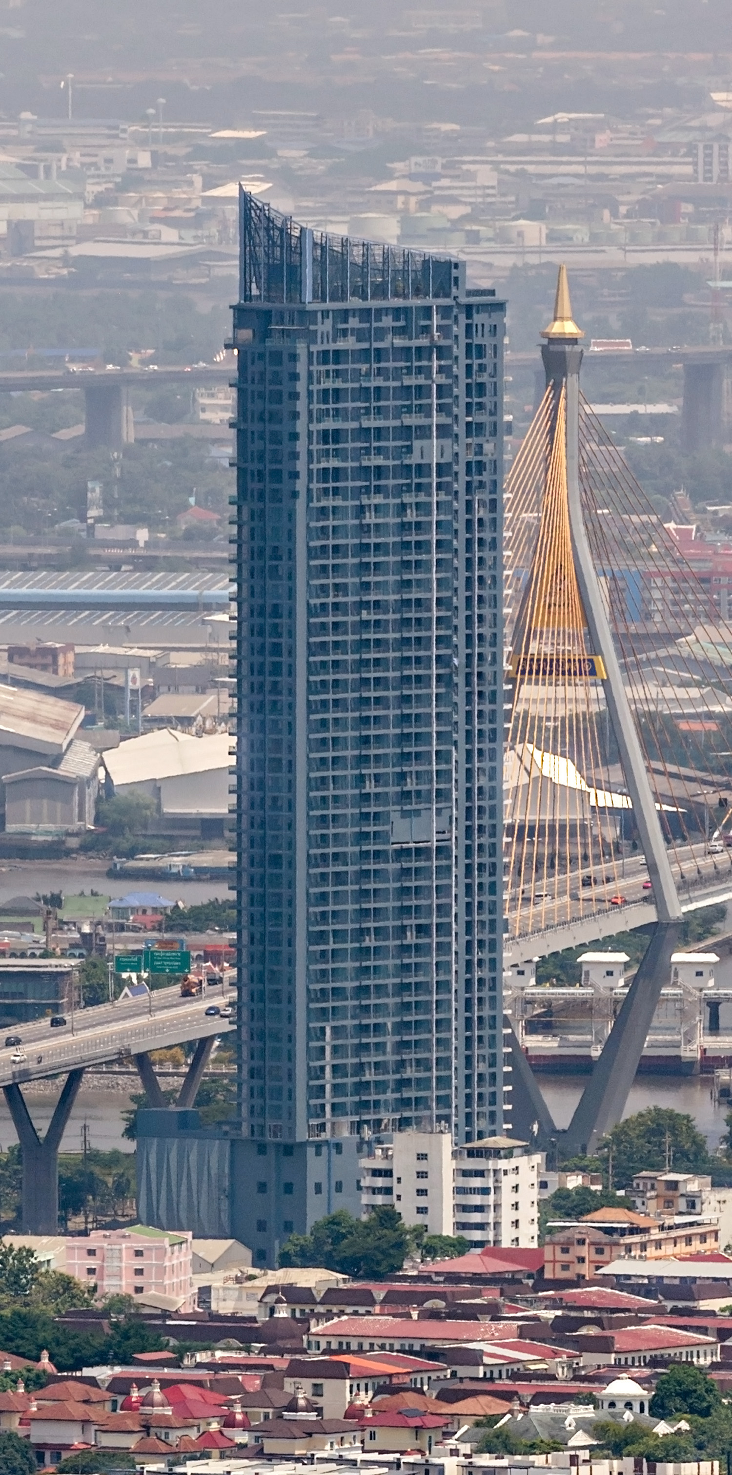 Sapphire Luxurious Condominium Rama 3, Bangkok - View from King Power Mahanakhon. © Mathias Beinling