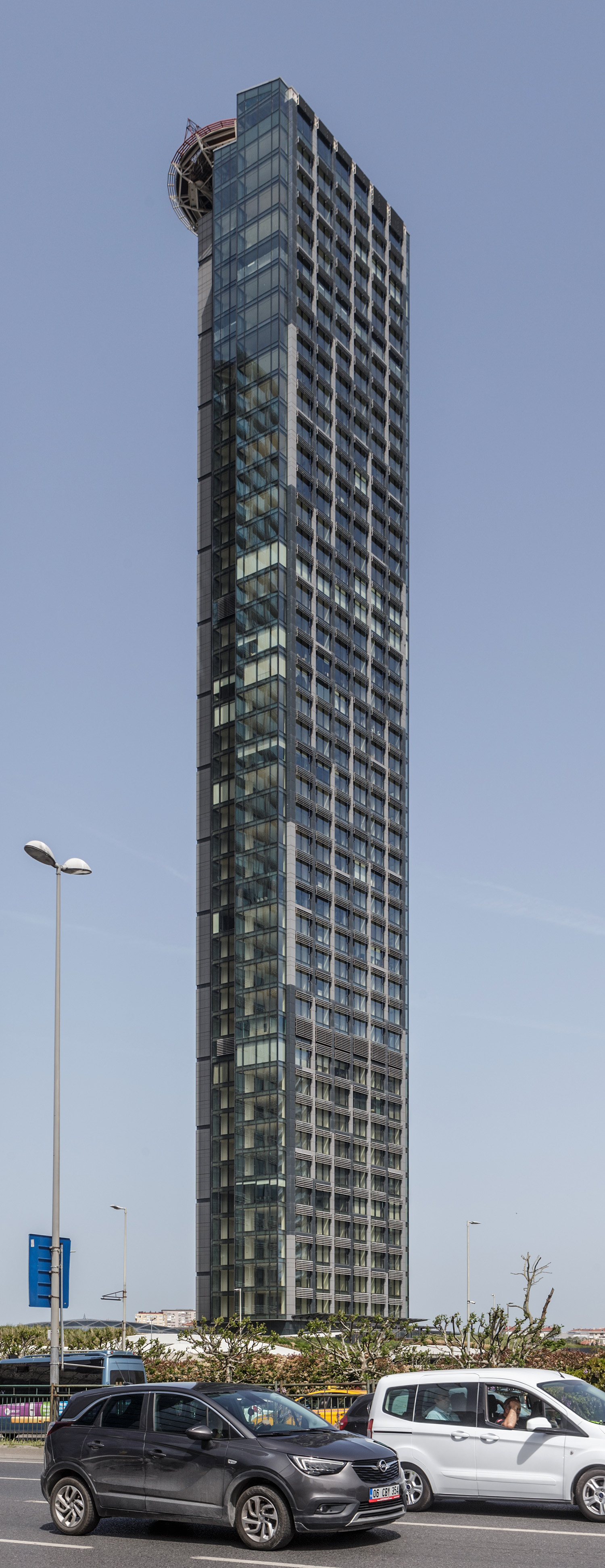 Ciftci Tower B, Istanbul - View from the west. © Mathias Beinling