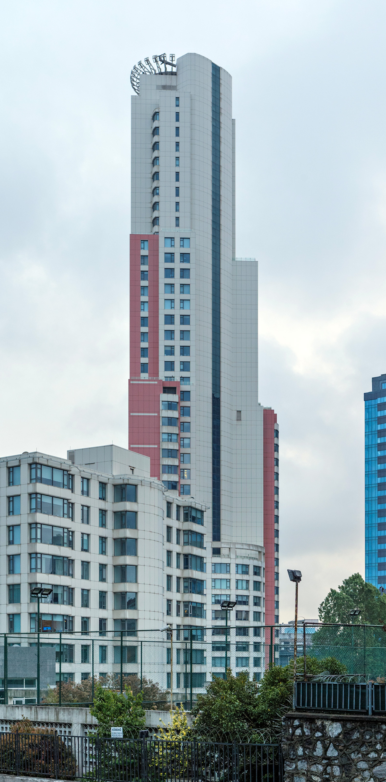 Sisli Plaza, Istanbul - View from the north. © Mathias Beinling