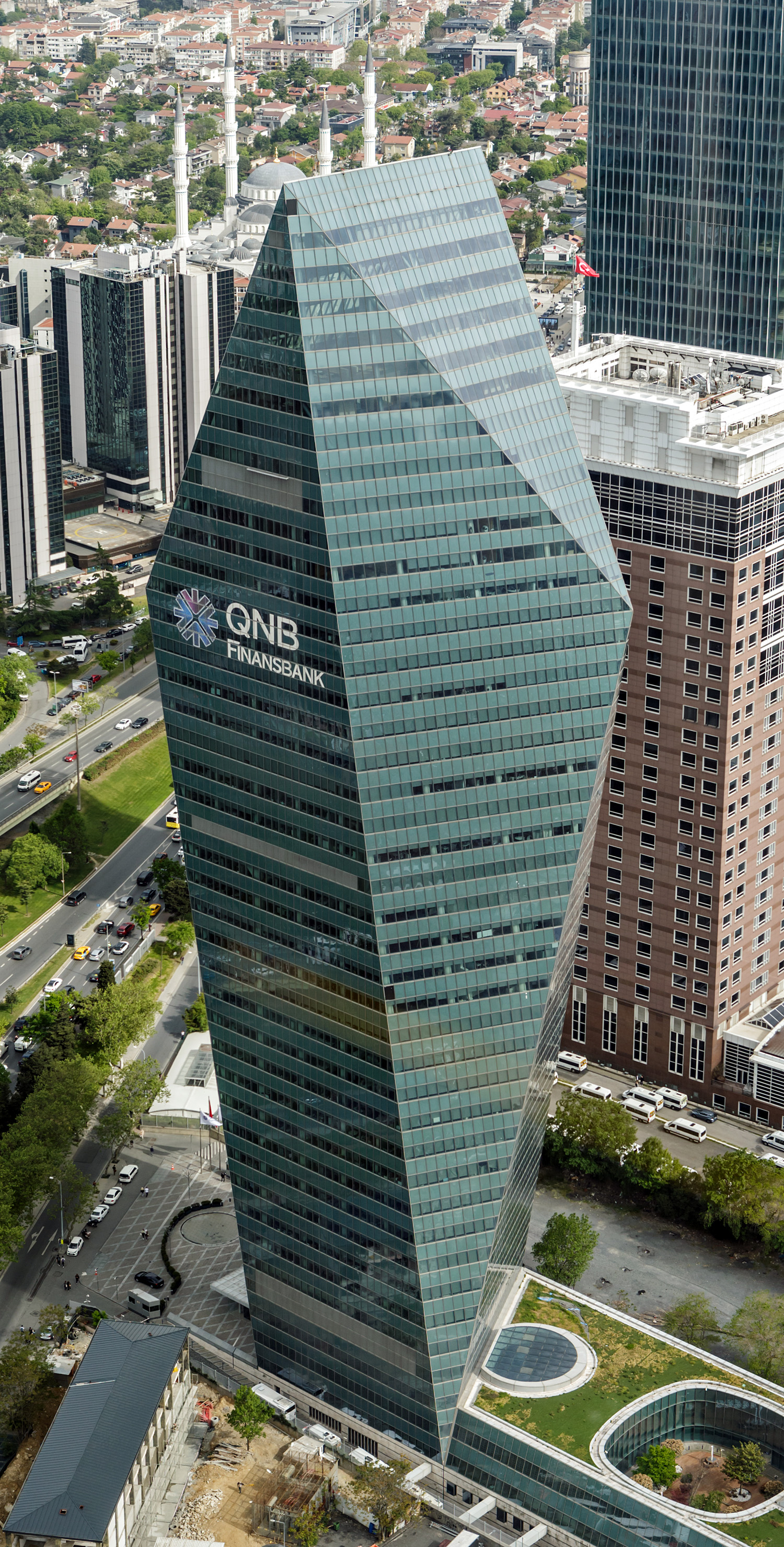 Soyak Kristalkule | Finansbank Headquarters, Istanbul - View from Sapphire Tower. © Mathias Beinling