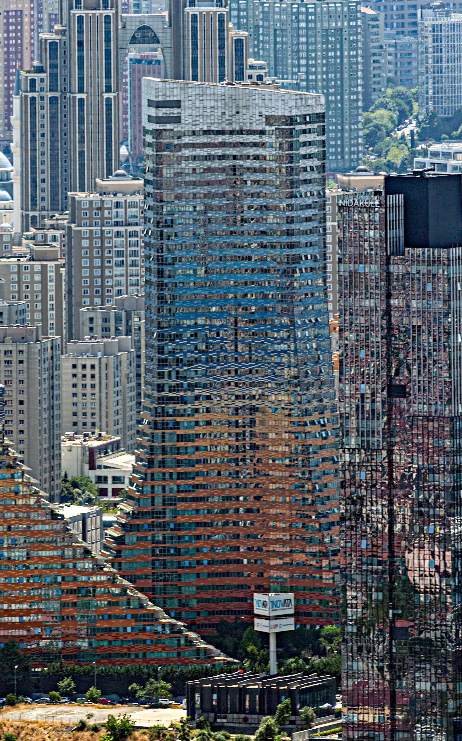 Varyap Meridian C Block, Istanbul - Blurry view from aml?ca Tower. © Mathias Beinling