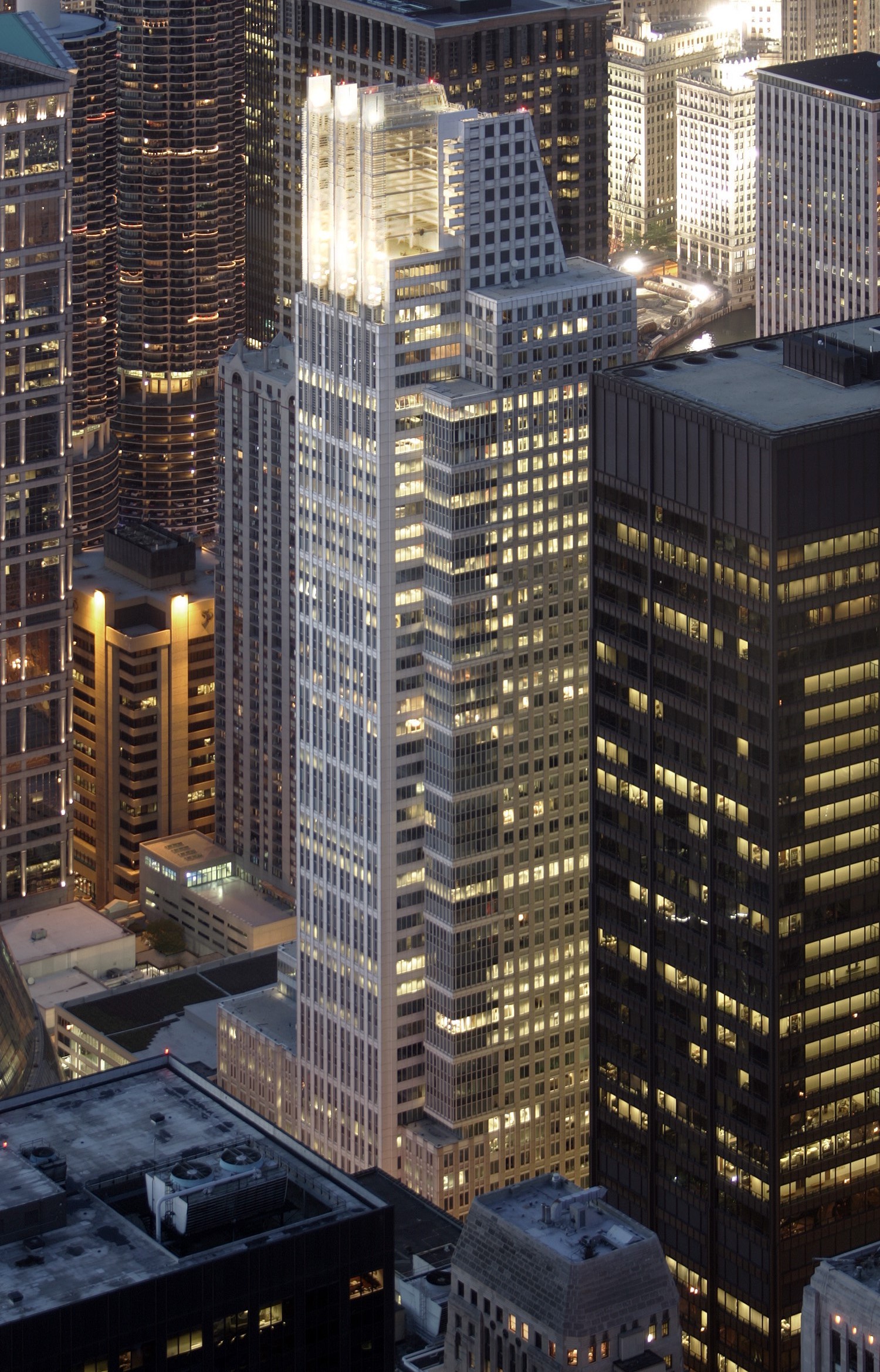 Grant Thornton Tower - Night view from Sears Tower