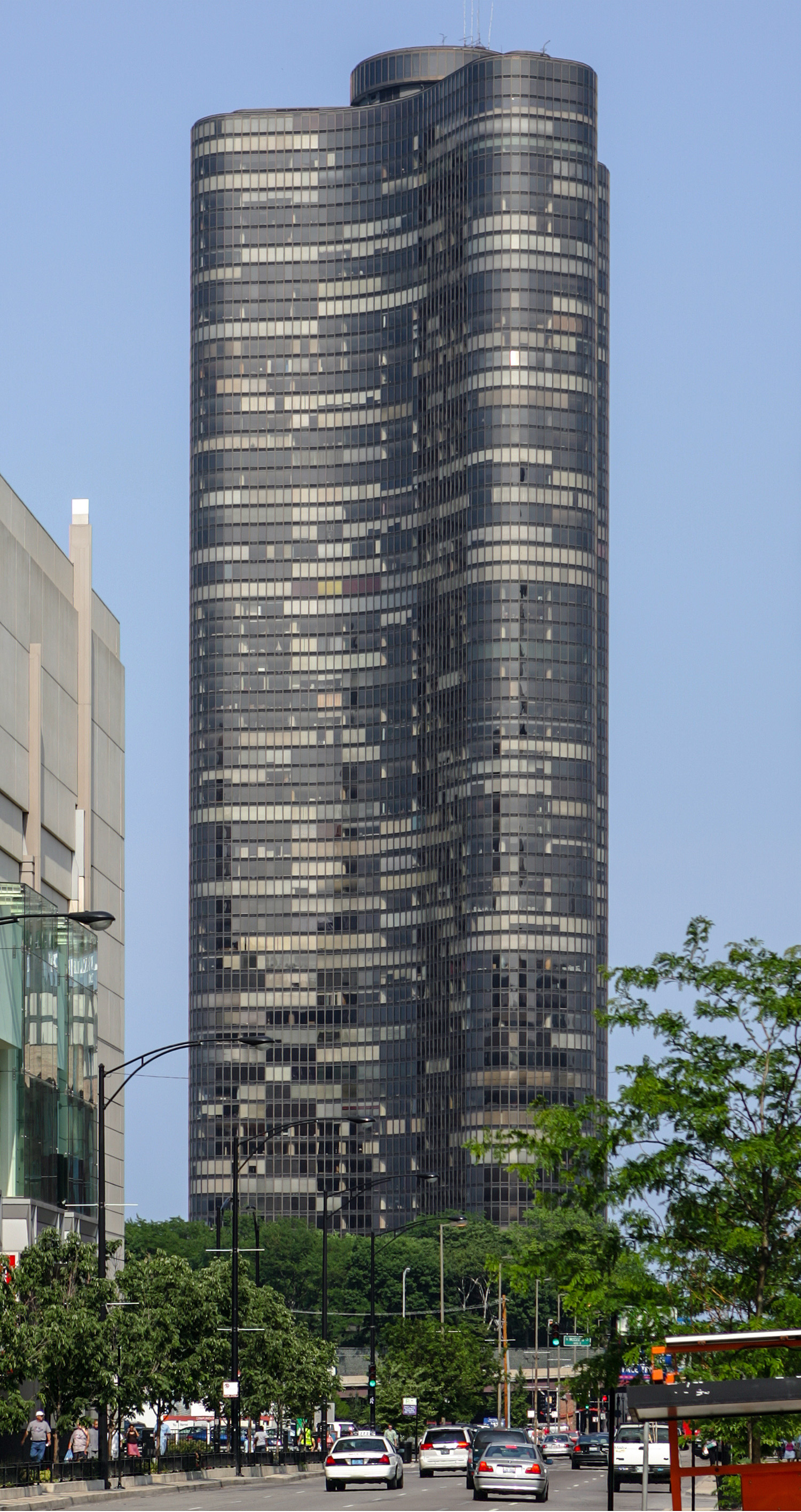 Lake Point Tower - View along East Illinois Street