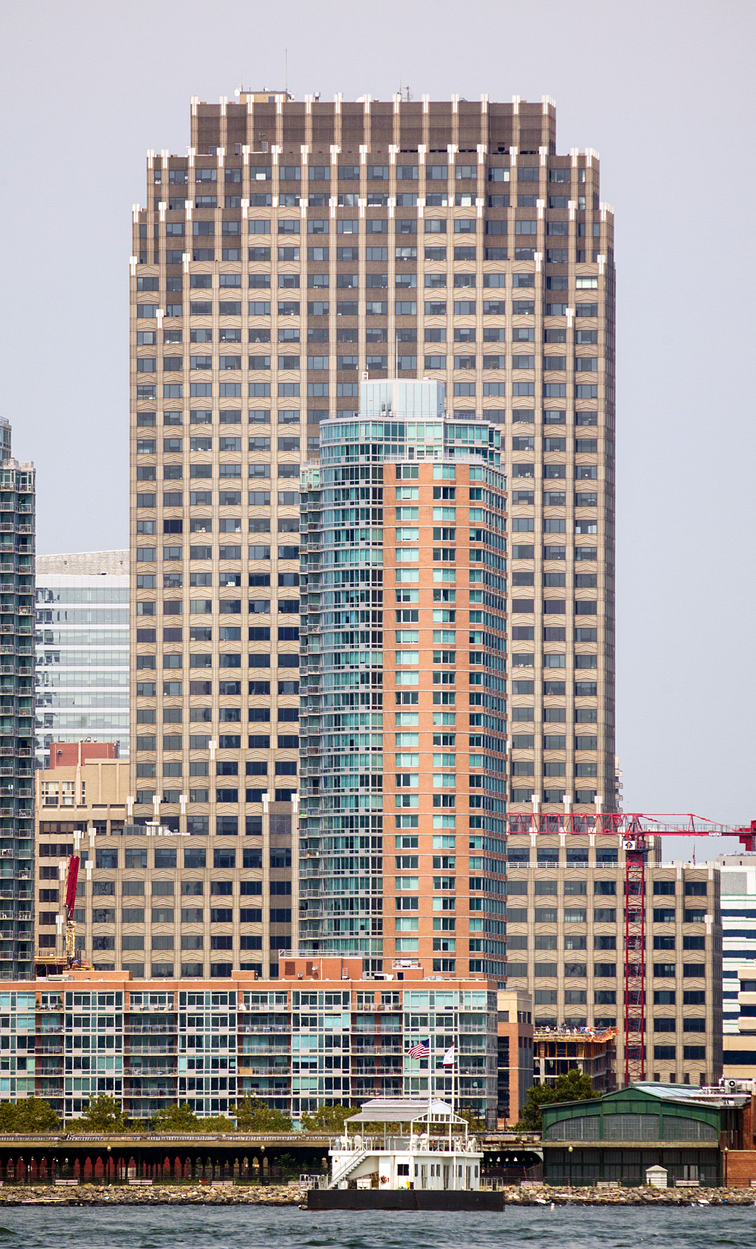 Merrill Lynch Building - View from Circle Line Boat Tour