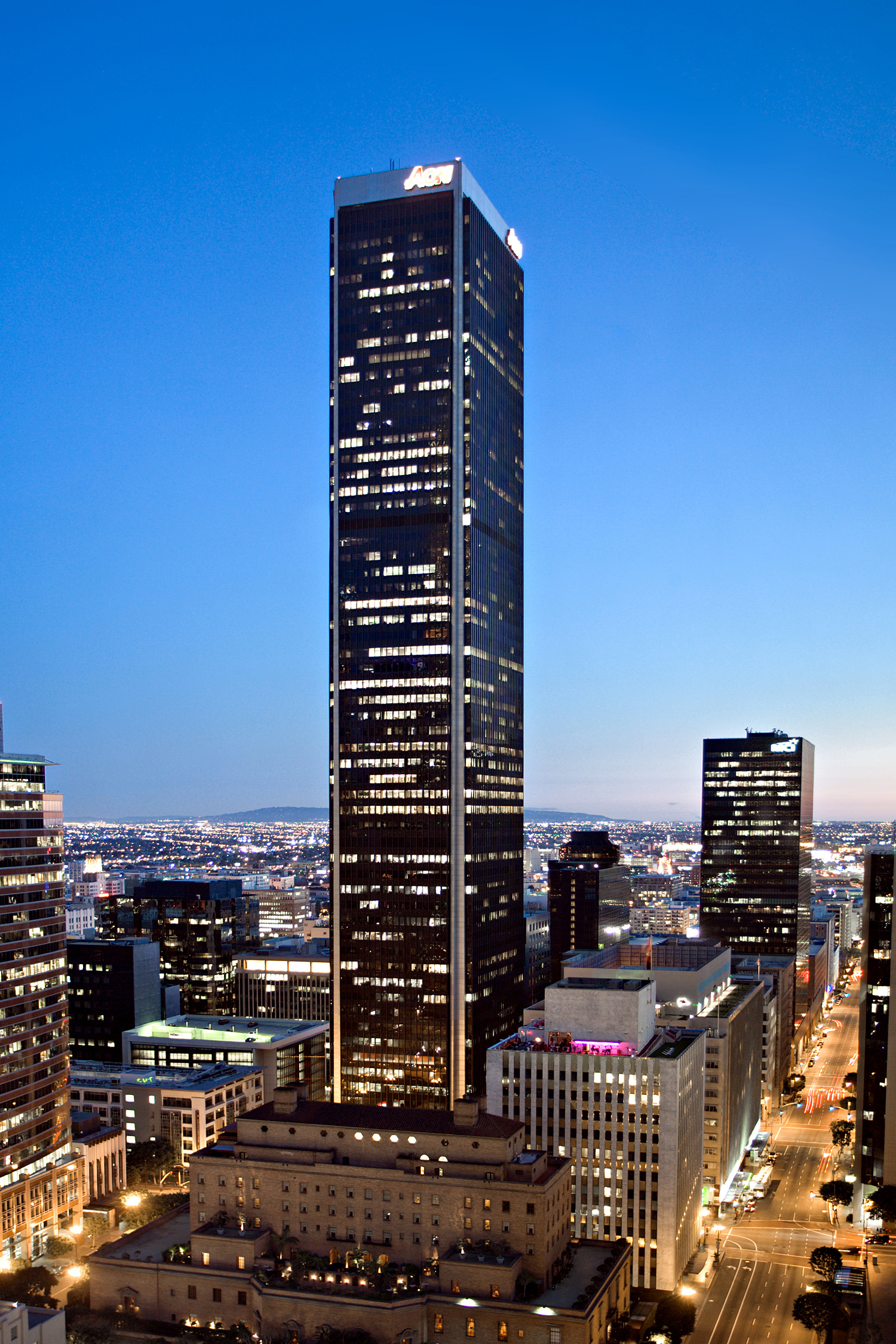 Aon Center - Night view from Westin Bonaventure Hotel