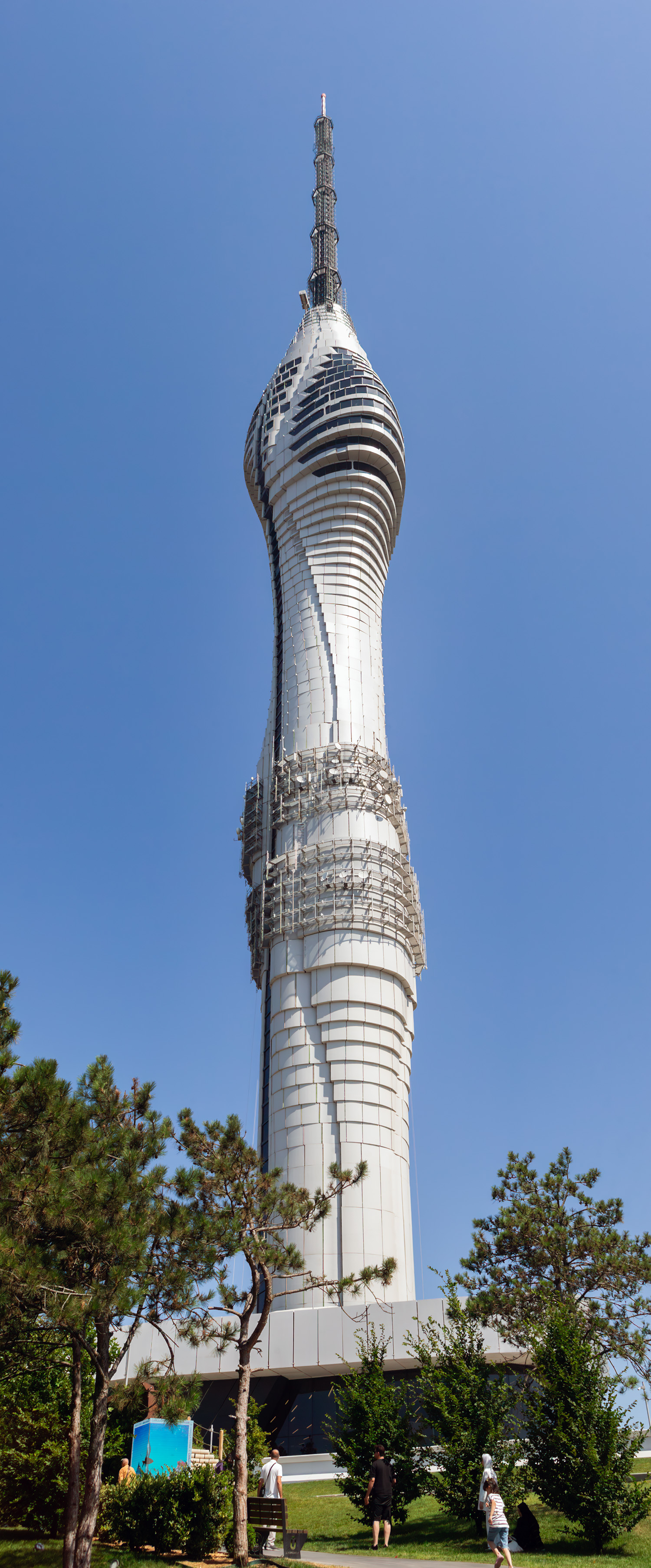 �amlıca Tower - Looking up